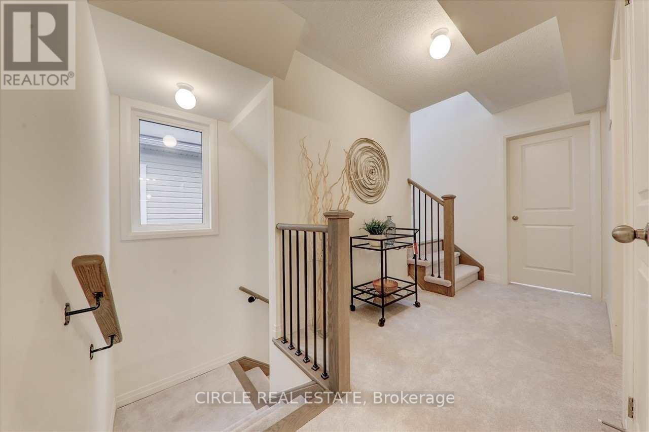 Photo 40 of 14 Clipper Lane, Clarington, Bowmanville — HOMEH