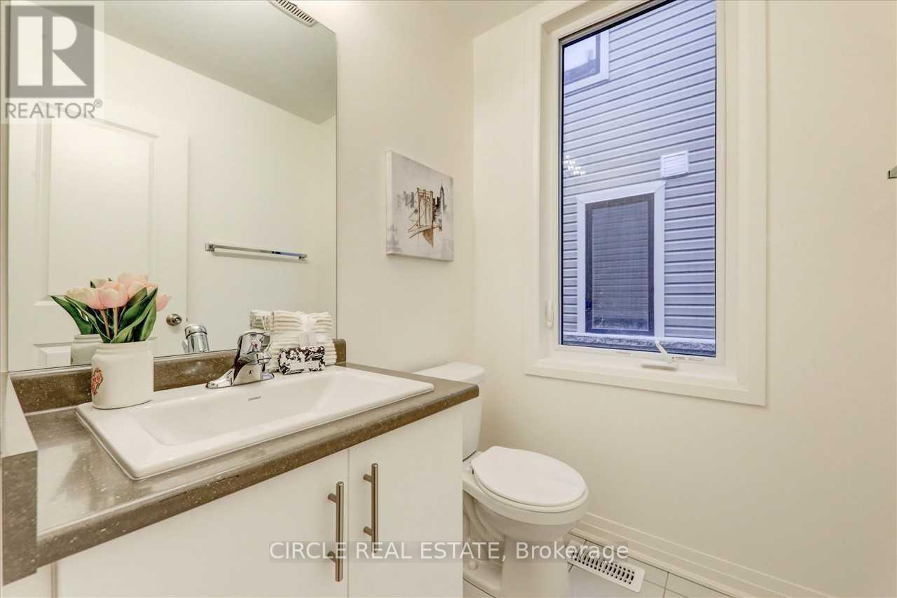 Photo 42 of 14 Clipper Lane, Clarington, Bowmanville — HOMEH