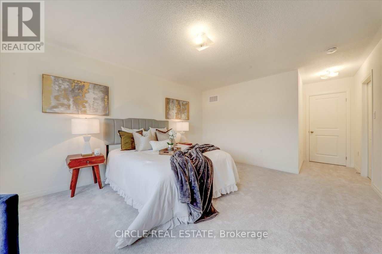 Photo 43 of 14 Clipper Lane, Clarington, Bowmanville — HOMEH