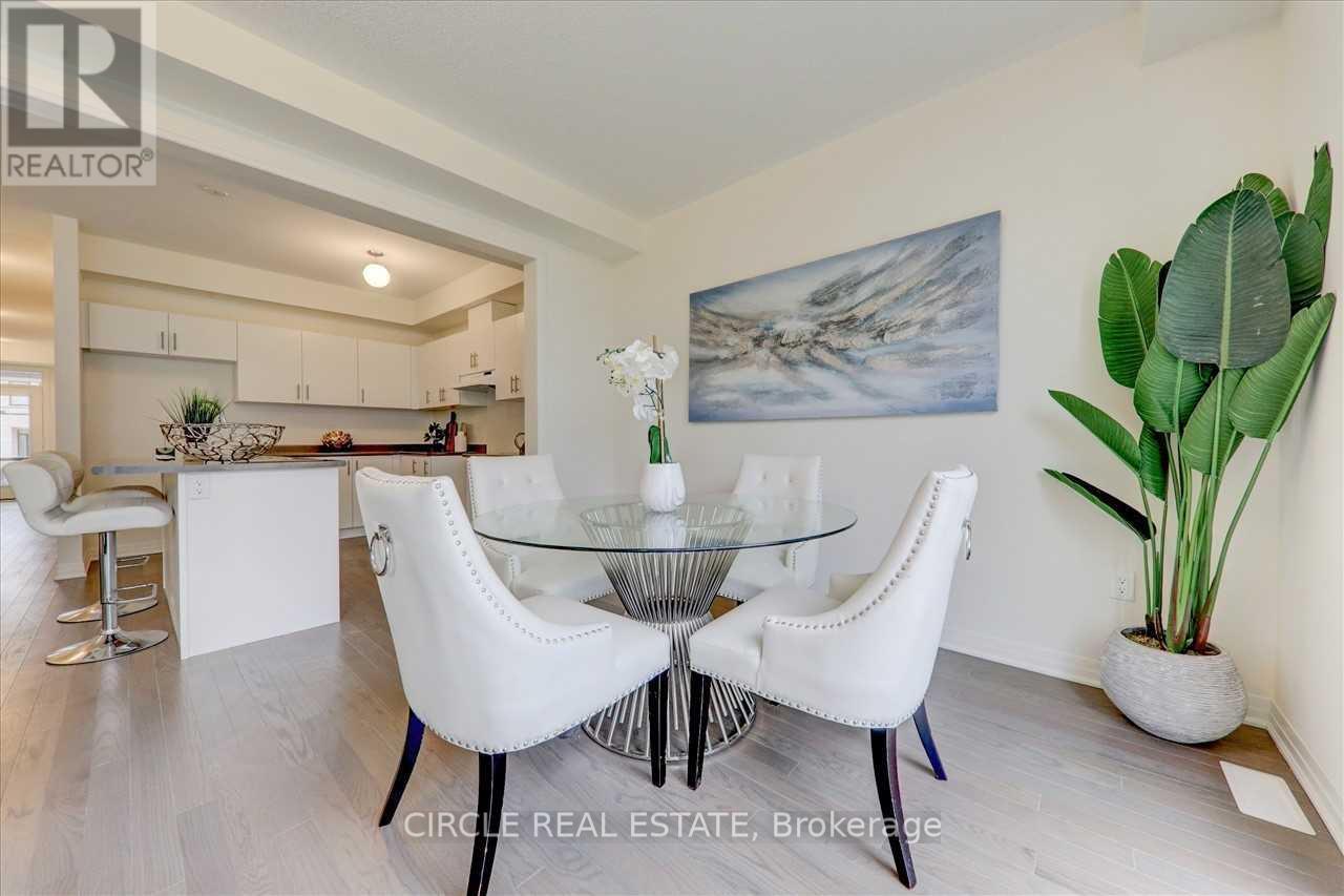 Photo 18 of 14 Clipper Lane, Clarington, Bowmanville — HOMEH