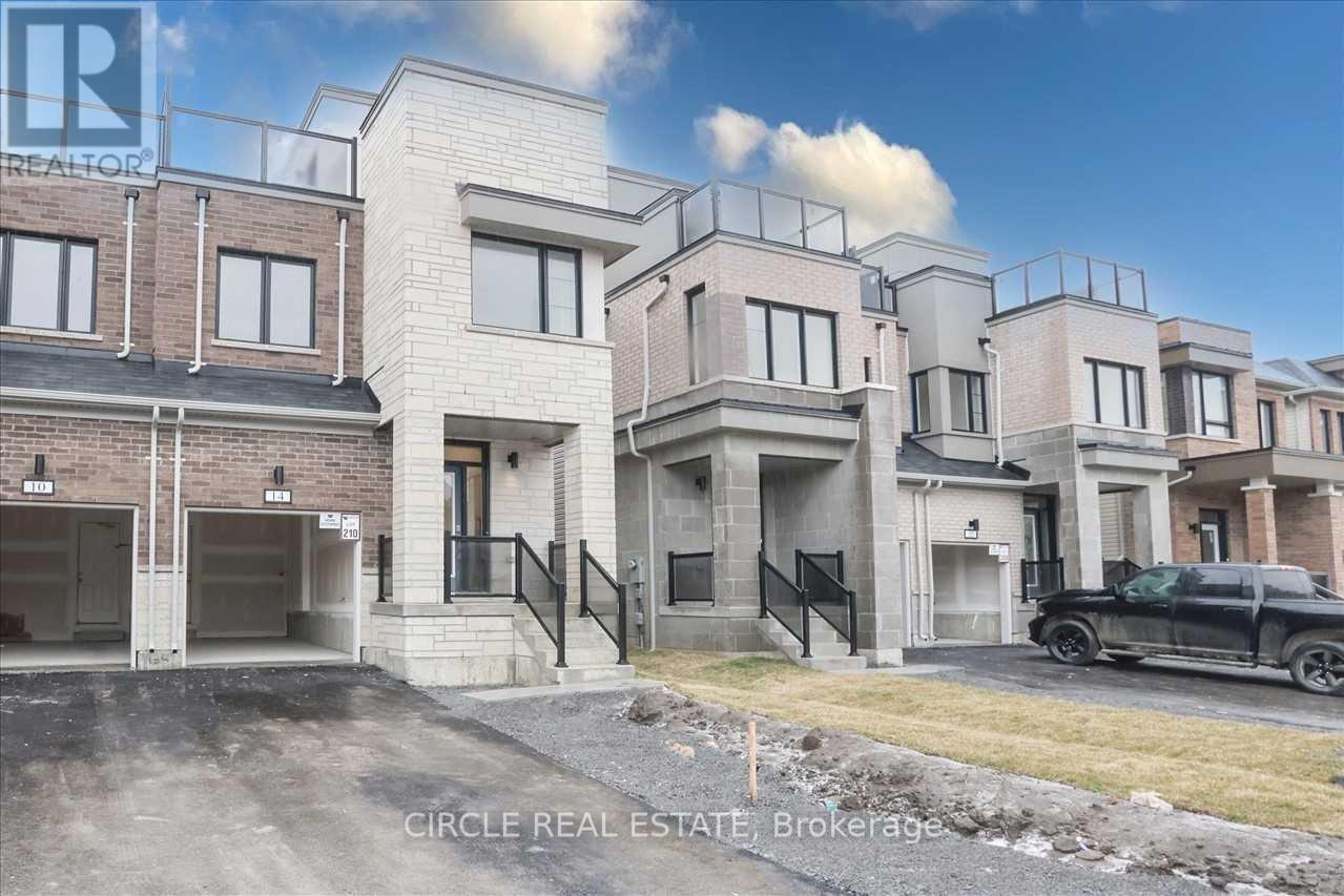 Photo 2 of 14 Clipper Lane, Clarington, Bowmanville — HOMEH