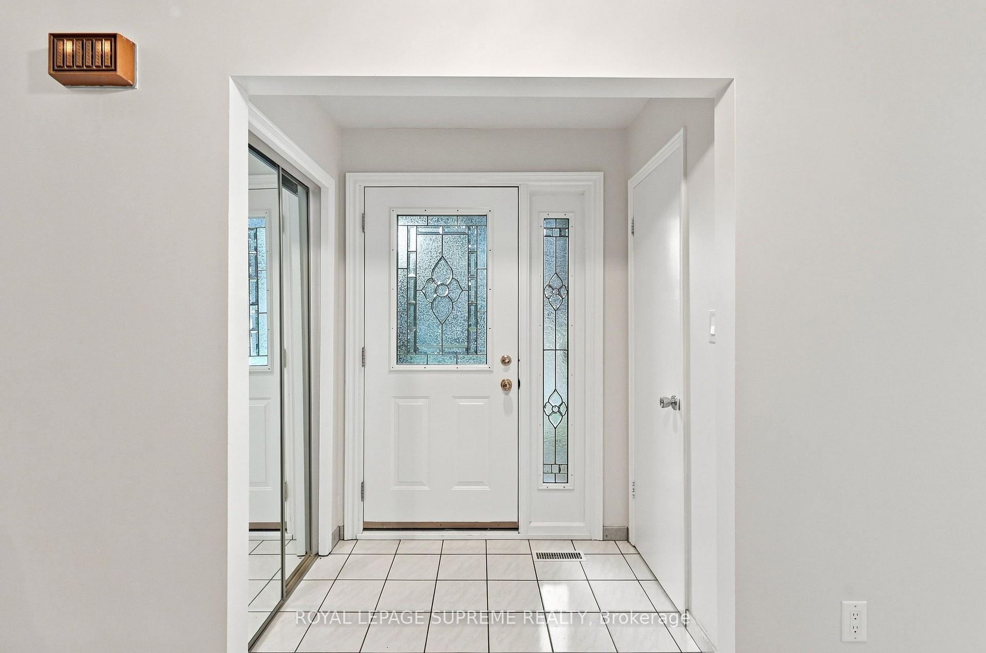 Photo 4 of 129 Briarscross Boulevard, Scarborough, Agincourt North — HOMEH