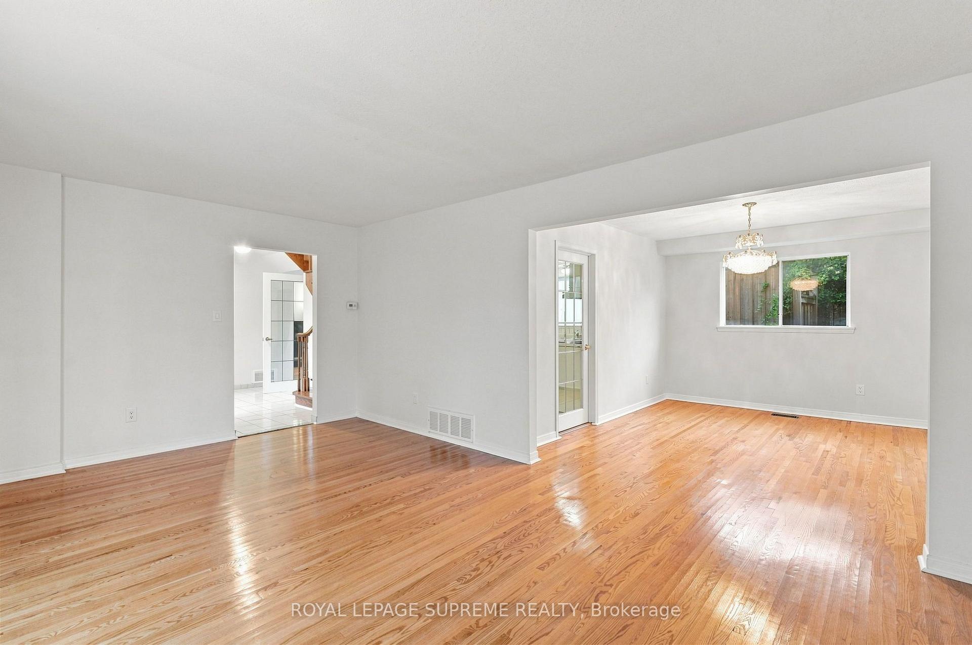 Photo 6 of 129 Briarscross Boulevard, Scarborough, Agincourt North — HOMEH