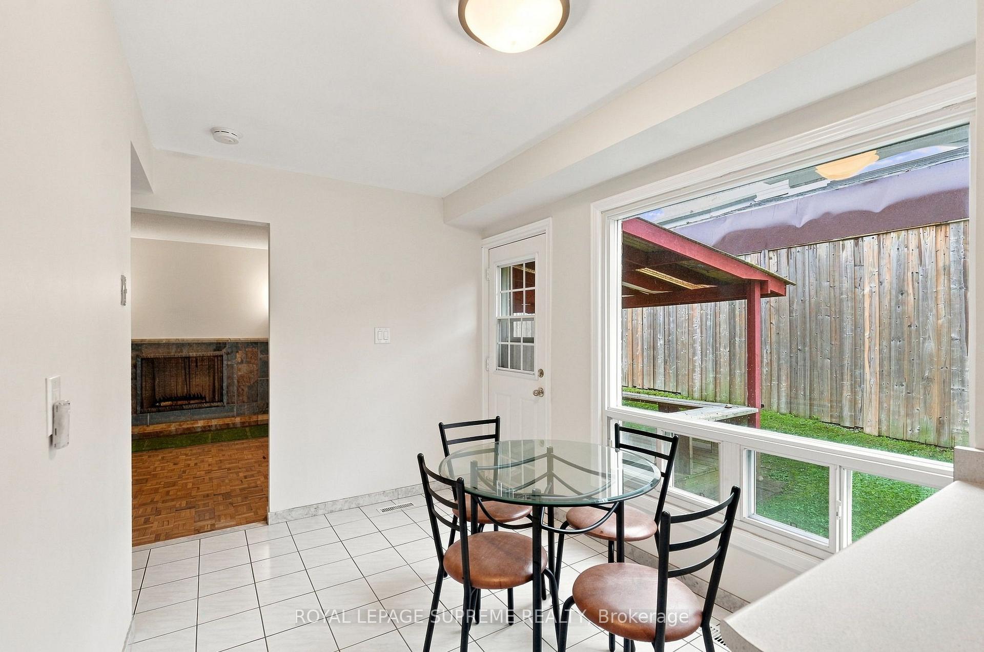 Photo 13 of 129 Briarscross Boulevard, Scarborough, Agincourt North — HOMEH
