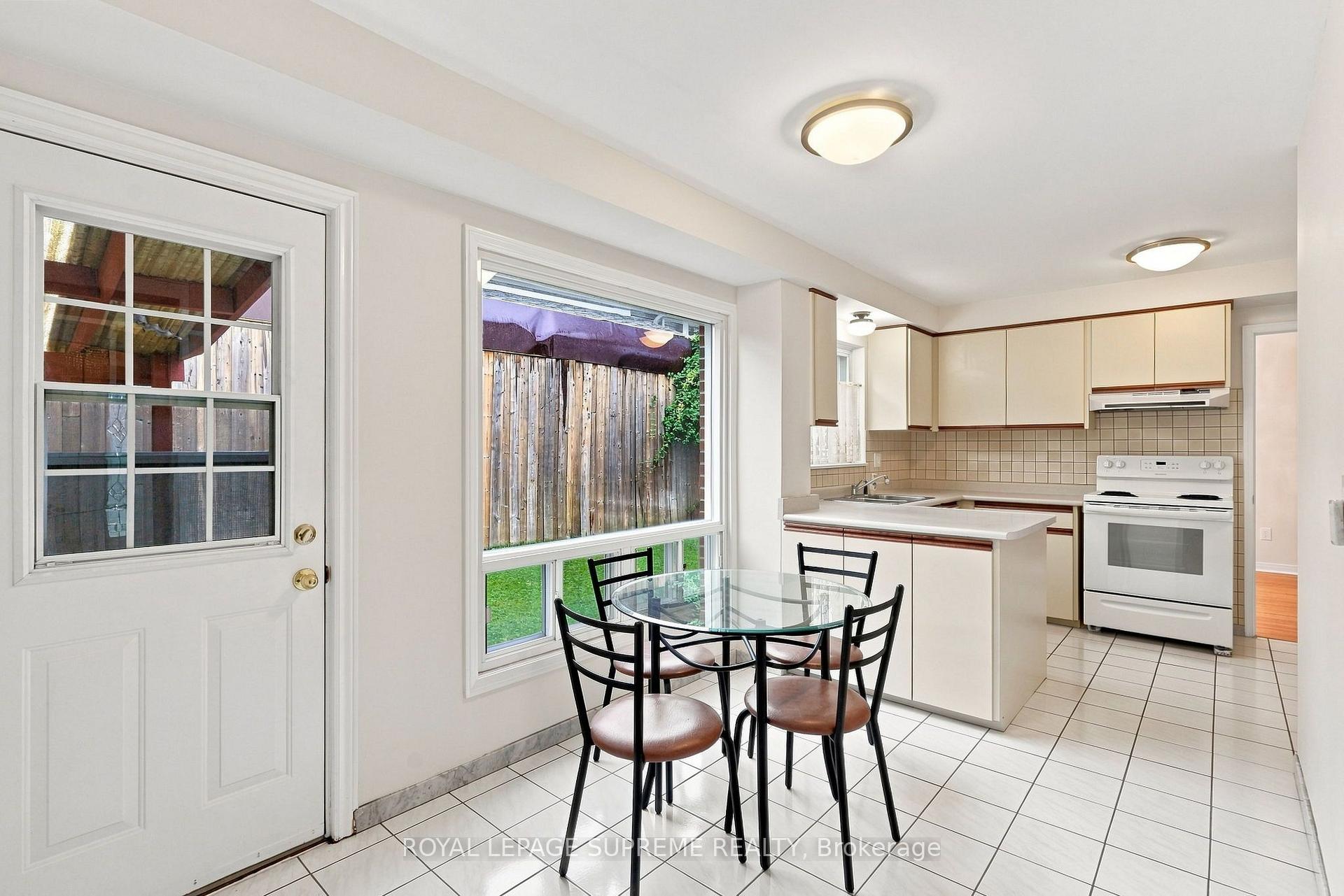 Photo 14 of 129 Briarscross Boulevard, Scarborough, Agincourt North — HOMEH