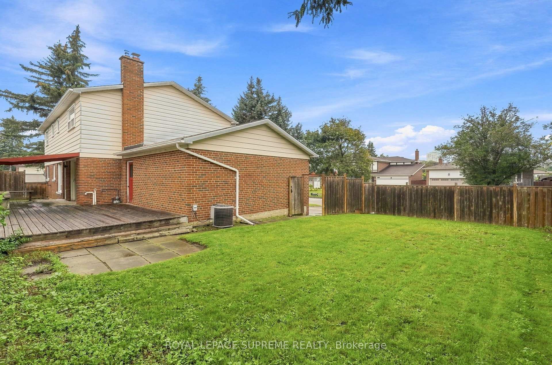 Photo 15 of 129 Briarscross Boulevard, Scarborough, Agincourt North — HOMEH