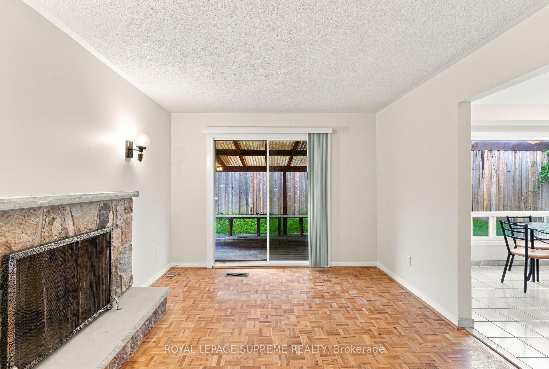 Photo 16 of 129 Briarscross Boulevard, Scarborough, Agincourt North — HOMEH