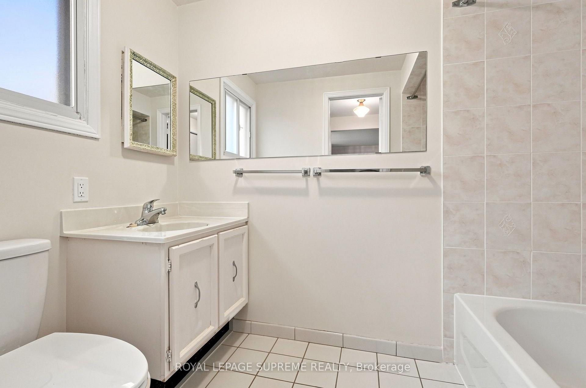 Photo 25 of 129 Briarscross Boulevard, Scarborough, Agincourt North — HOMEH