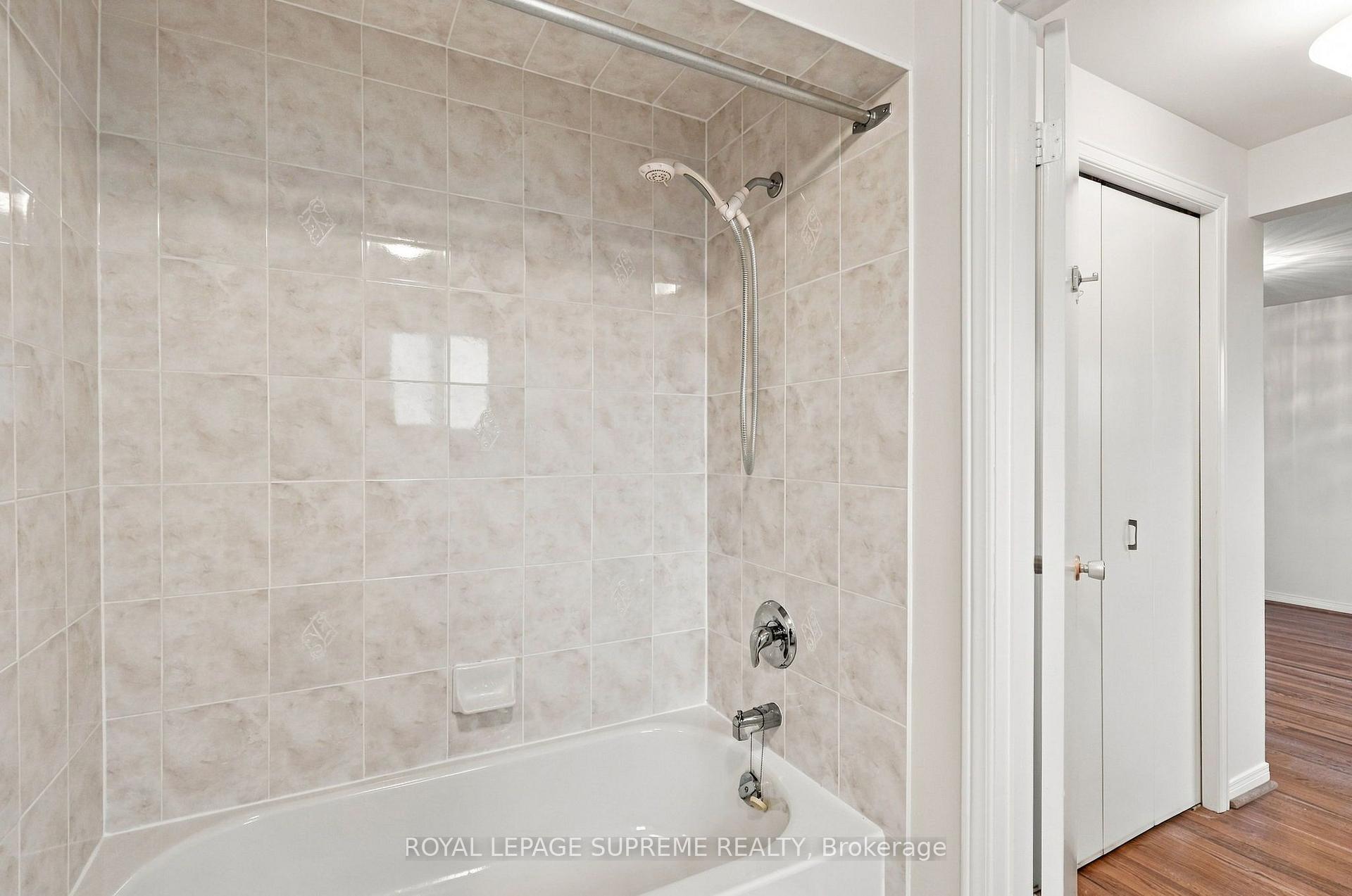 Photo 27 of 129 Briarscross Boulevard, Scarborough, Agincourt North — HOMEH