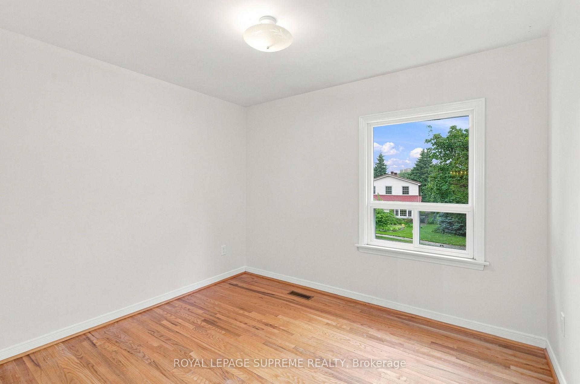 Photo 30 of 129 Briarscross Boulevard, Scarborough, Agincourt North — HOMEH