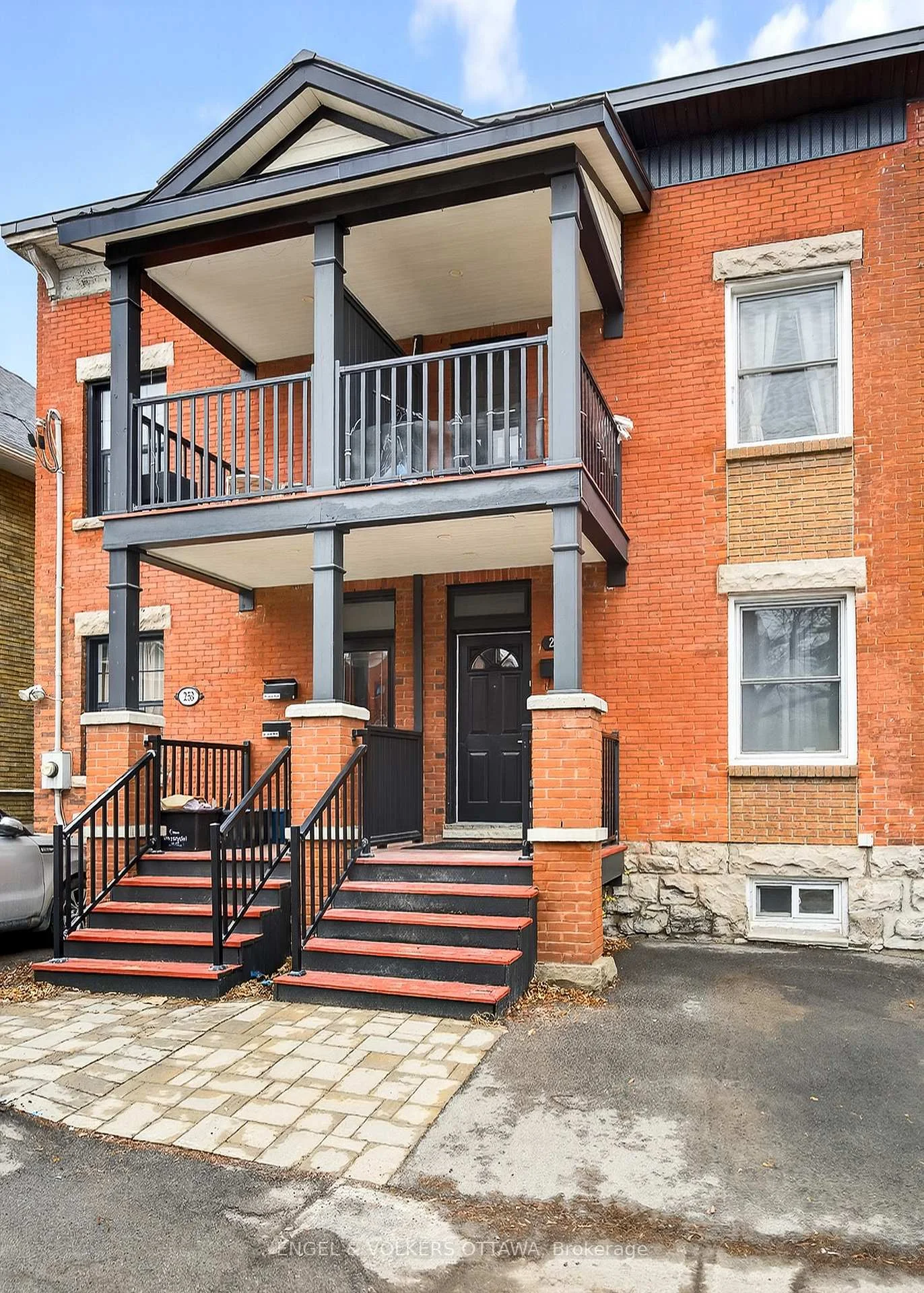 Photo 4 of 251 Arlington Avenue, Ottawa, Ottawa Centre — HOMEH