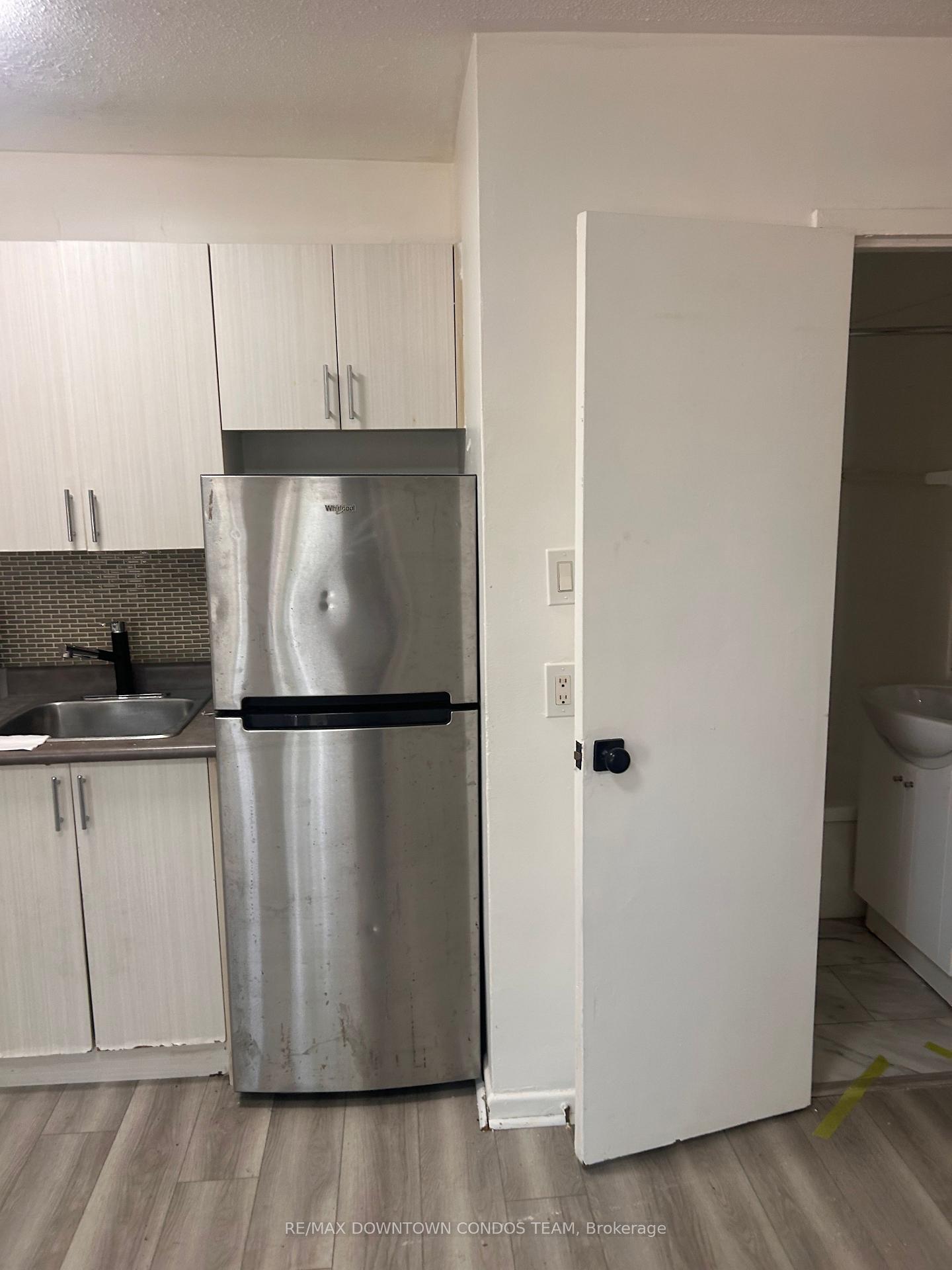 Photo 12 of Unit 201, 5 Thornburn Avenue, Toronto, South Parkdale — HOMEH