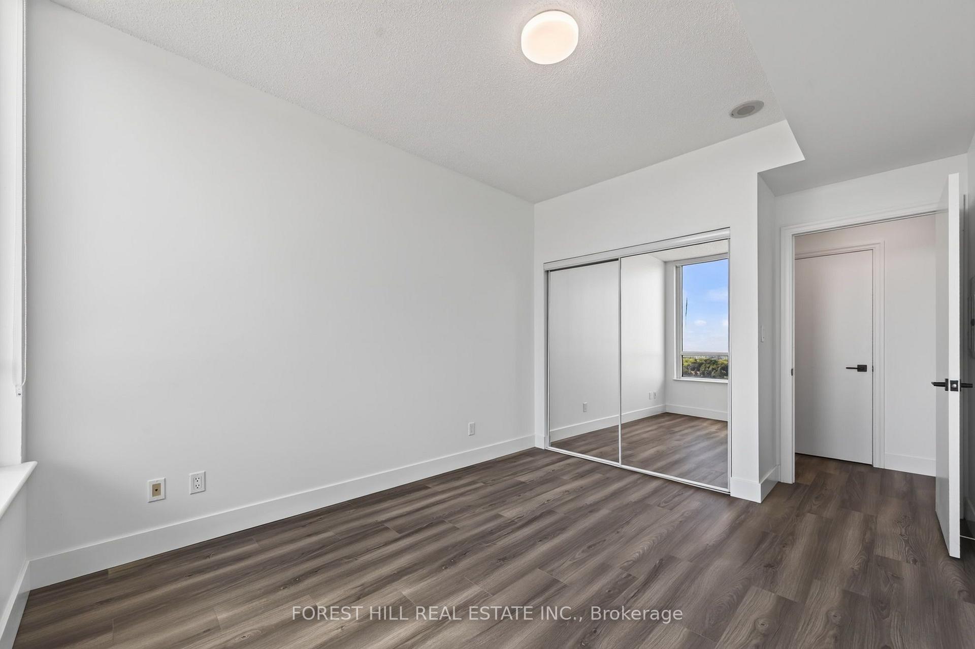 Photo 10 of Unit 804, 1359 Rathburn Road E, Mississauga, Rathwood — HOMEH