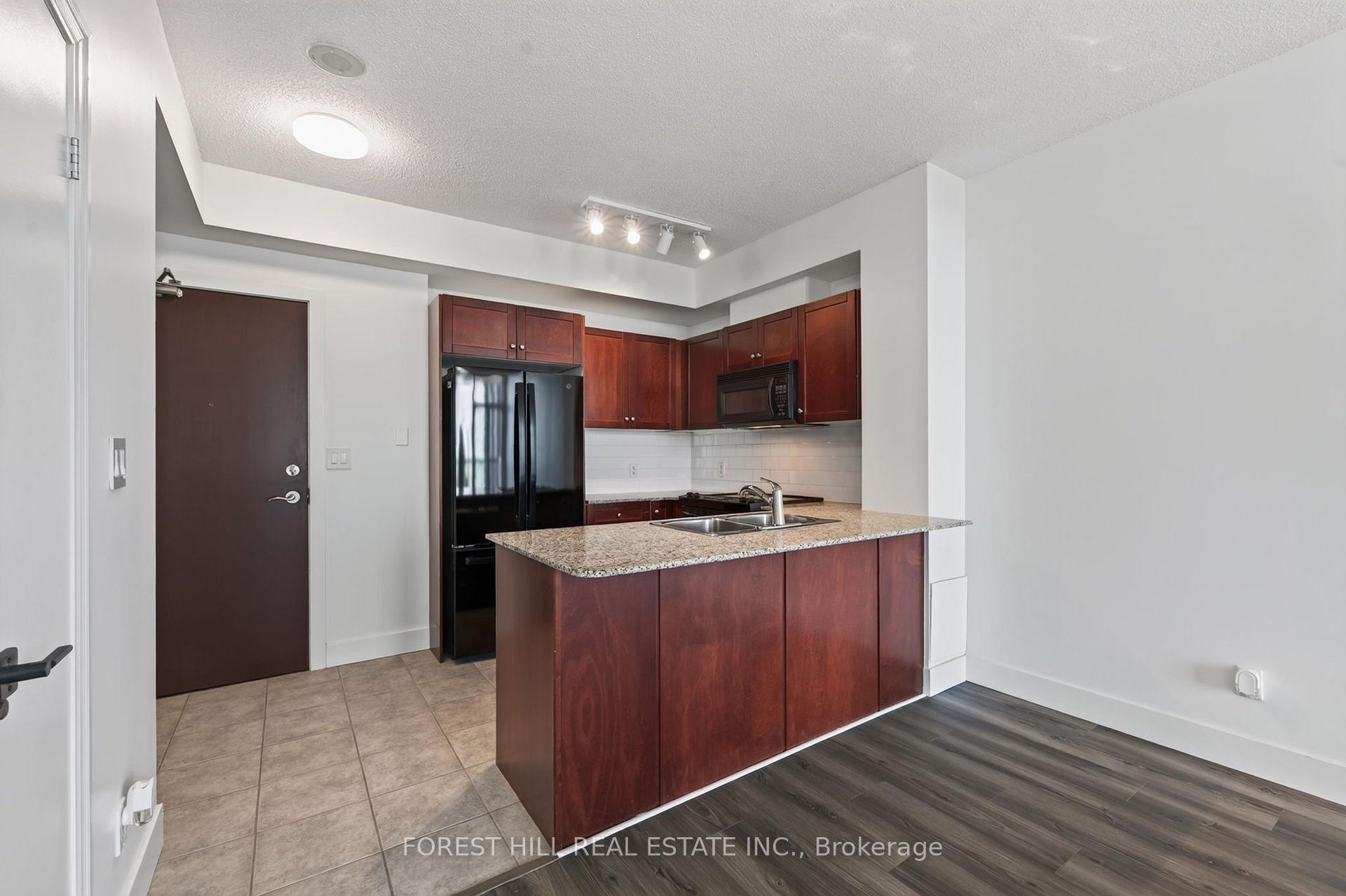 Photo 14 of Unit 804, 1359 Rathburn Road E, Mississauga, Rathwood — HOMEH