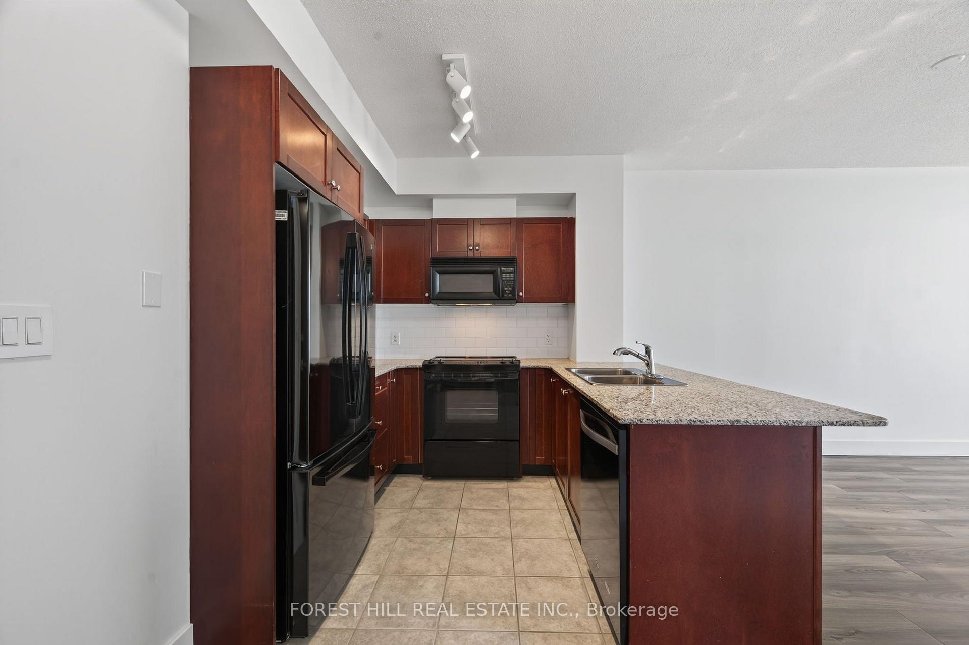 Photo 15 of Unit 804, 1359 Rathburn Road E, Mississauga, Rathwood — HOMEH