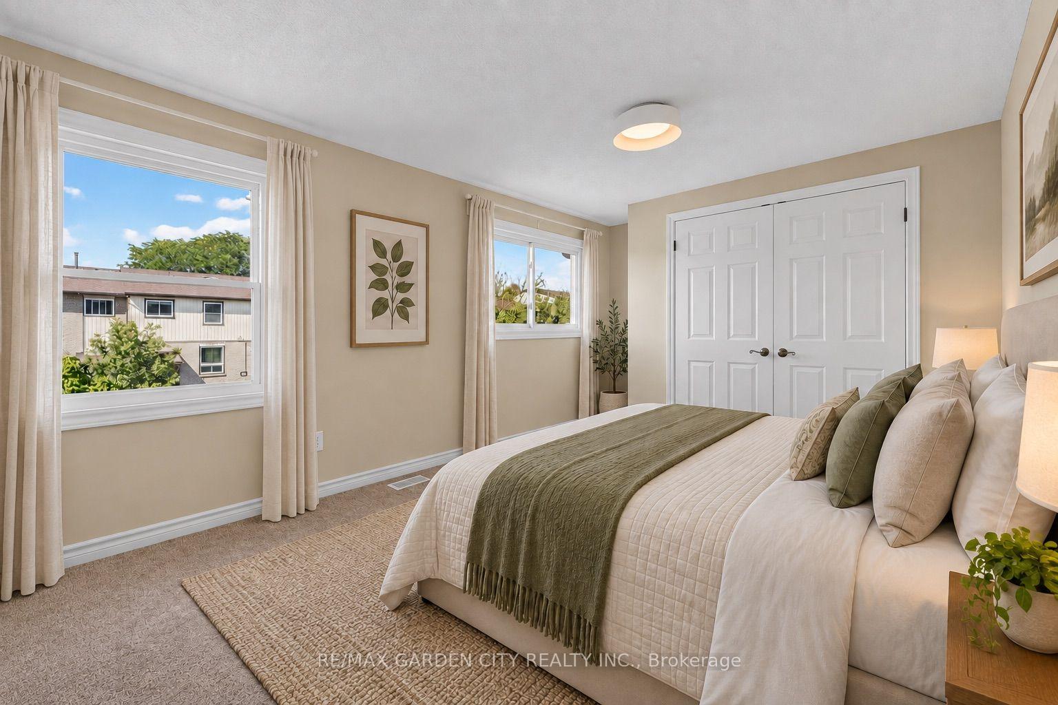 Photo 12 of Unit 88, 1115 Paramount Drive, Hamilton, Stoney Creek Mountain — HOMEH