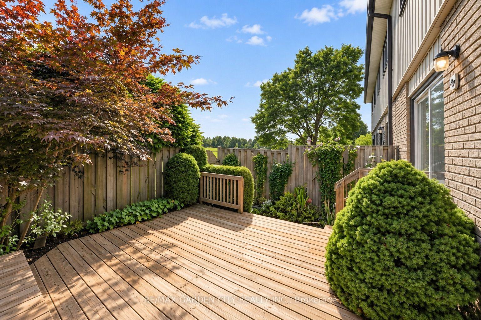 Photo 19 of Unit 88, 1115 Paramount Drive, Hamilton, Stoney Creek Mountain — HOMEH