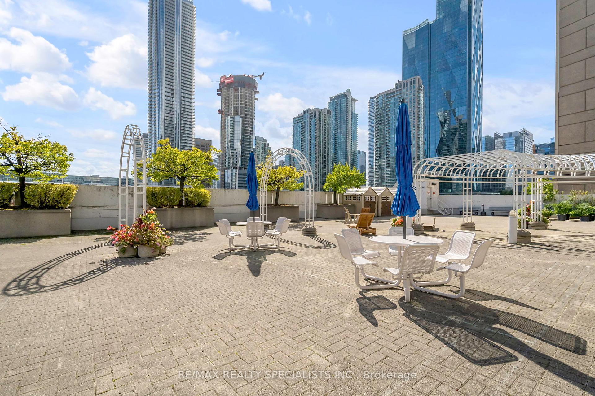 Photo 23 of Unit 813, 25 The Esplanade, Toronto, Waterfront Communities — HOMEH