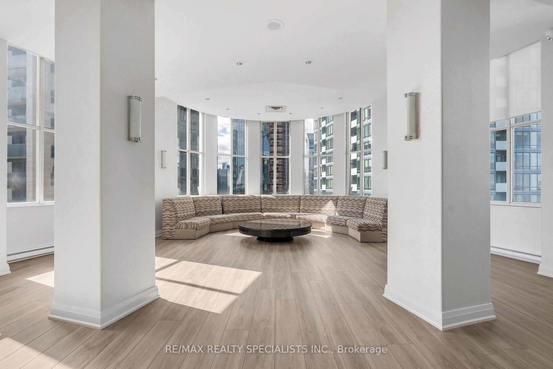 Photo 24 of Unit 813, 25 The Esplanade, Toronto, Waterfront Communities — HOMEH