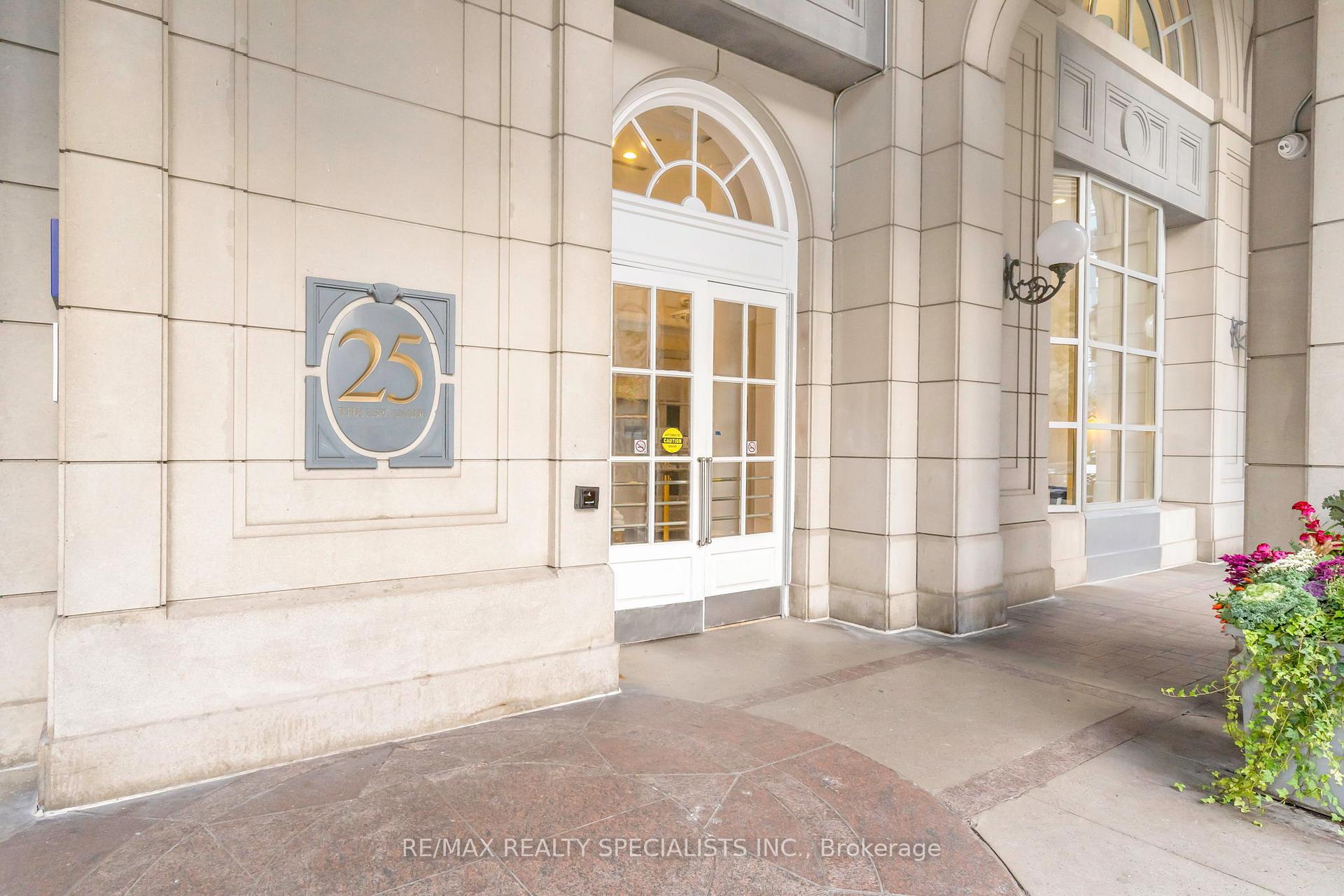 Photo 29 of Unit 813, 25 The Esplanade, Toronto, Waterfront Communities — HOMEH