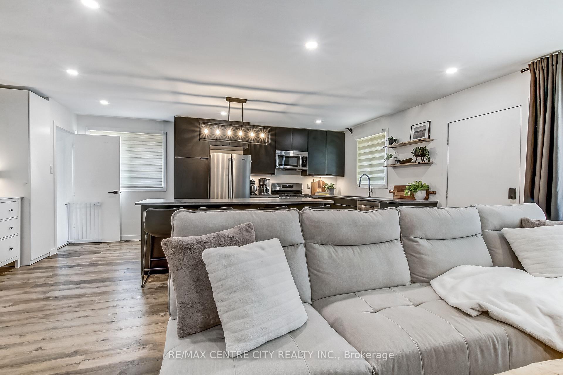 Photo 9 of 91 Moore Avenue, Aylmer — HOMEH
