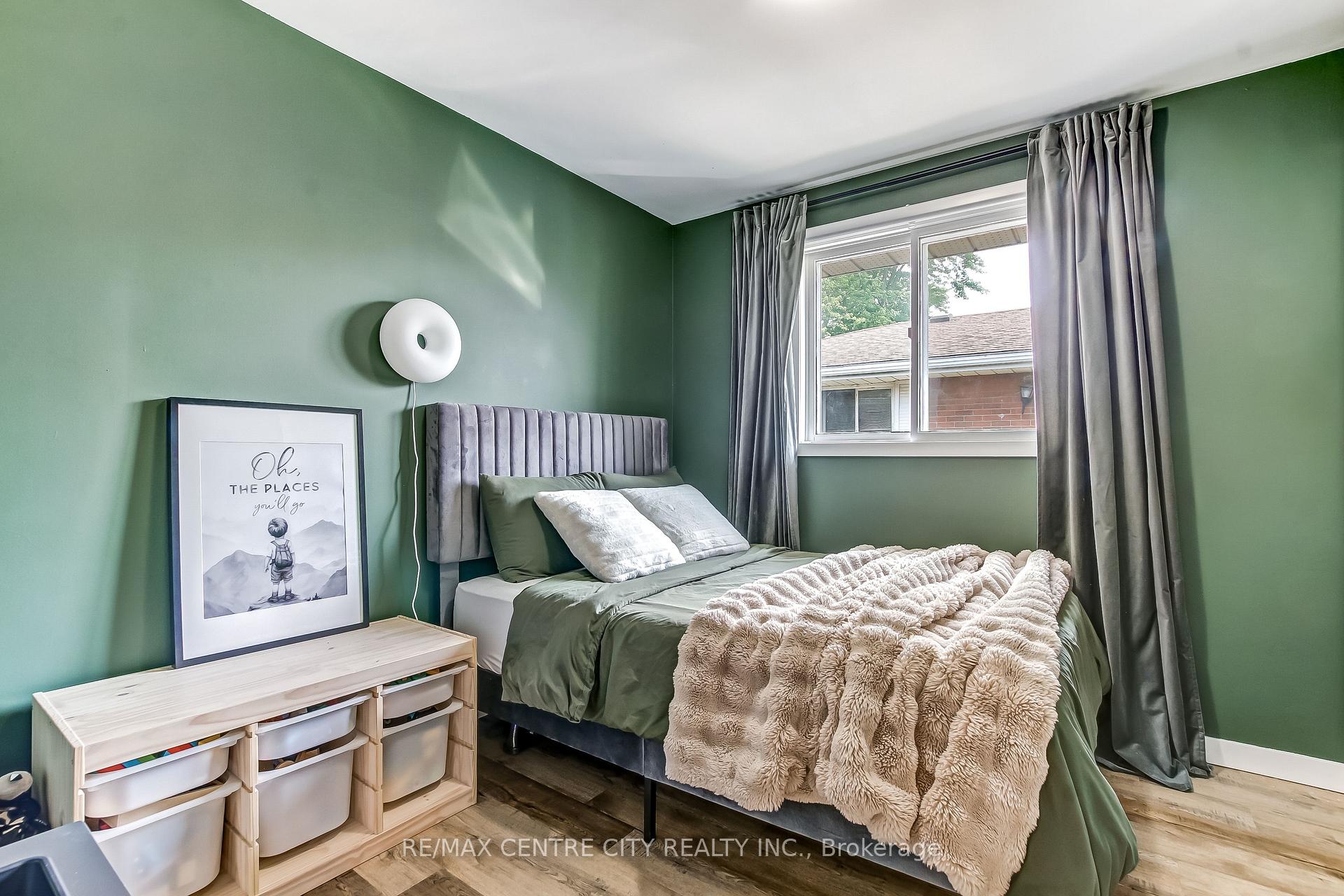 Photo 12 of 91 Moore Avenue, Aylmer — HOMEH