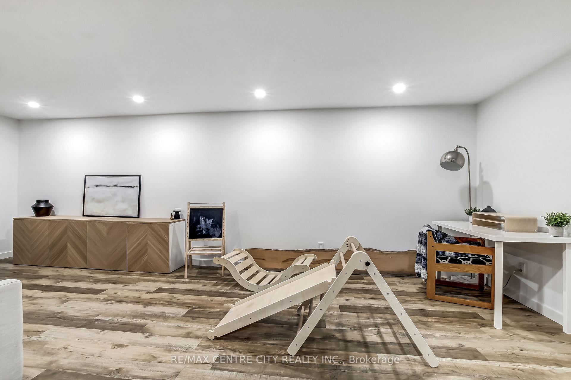 Photo 14 of 91 Moore Avenue, Aylmer — HOMEH