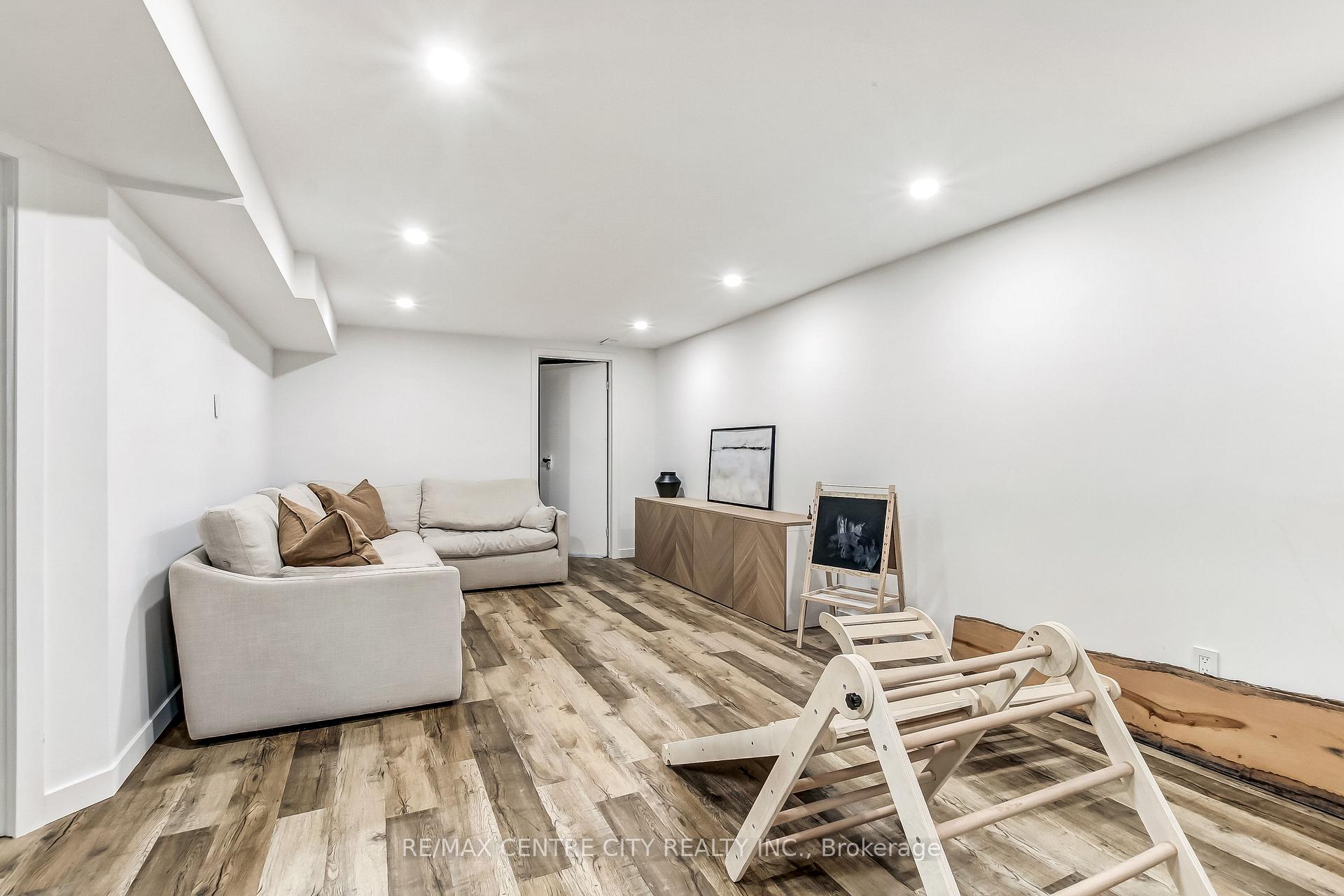 Photo 15 of 91 Moore Avenue, Aylmer — HOMEH