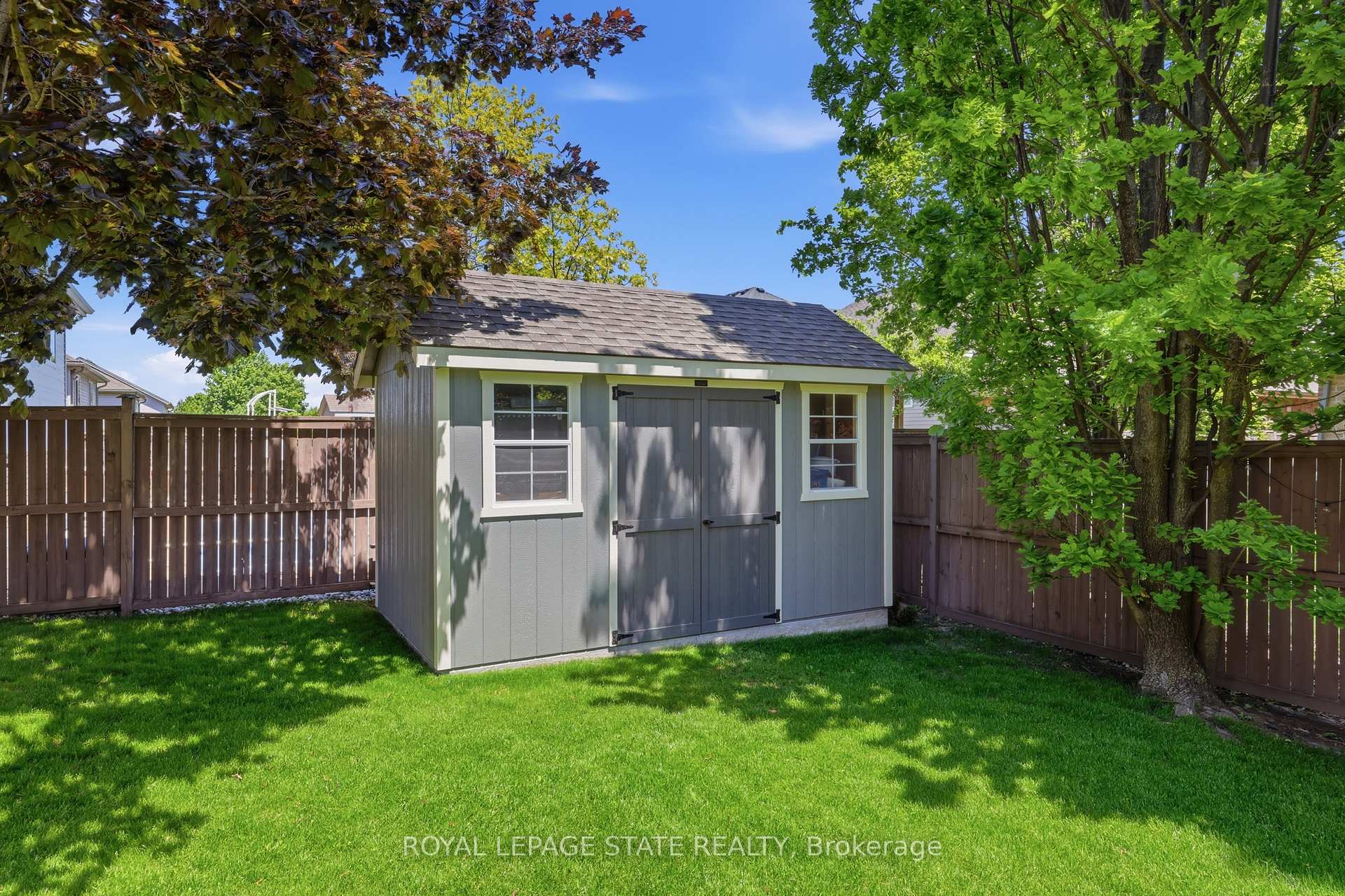 Photo 4 of 56 Mccaffery Crescent, St. Catharines, Rykert/Vansickle — HOMEH