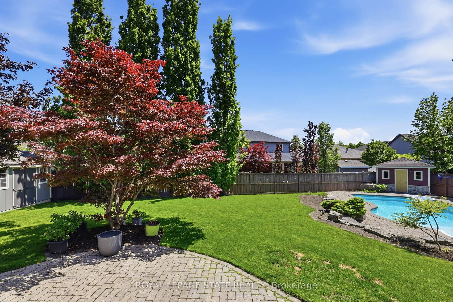 Photo 8 of 56 Mccaffery Crescent, St. Catharines, Rykert/Vansickle — HOMEH