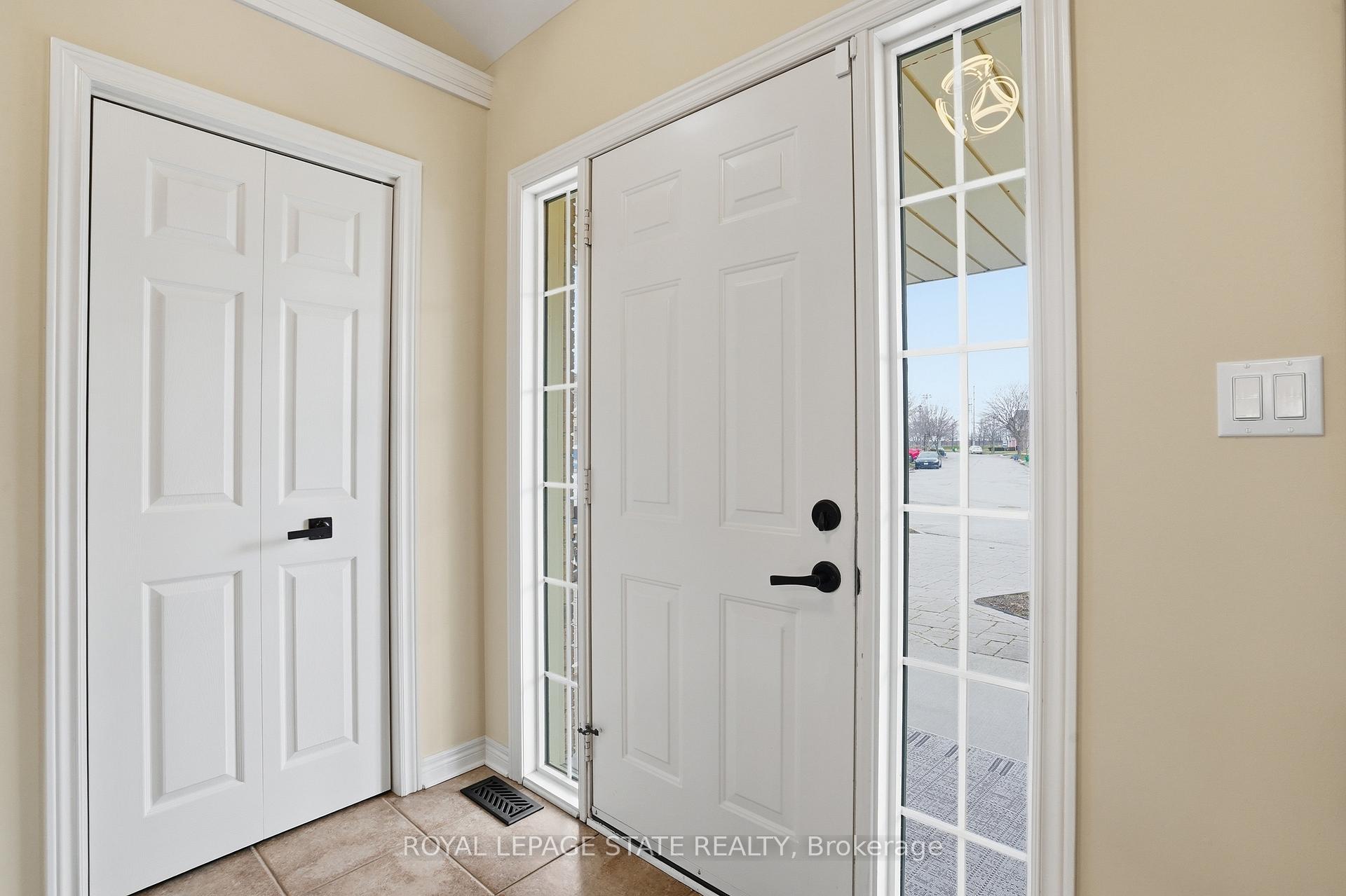 Photo 12 of 56 Mccaffery Crescent, St. Catharines, Rykert/Vansickle — HOMEH