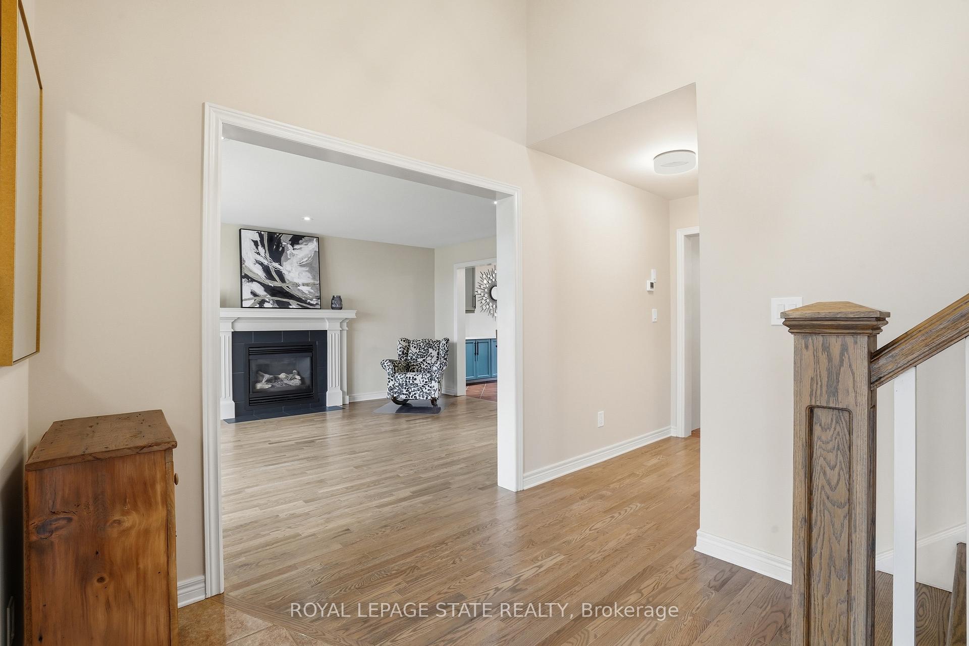 Photo 13 of 56 Mccaffery Crescent, St. Catharines, Rykert/Vansickle — HOMEH