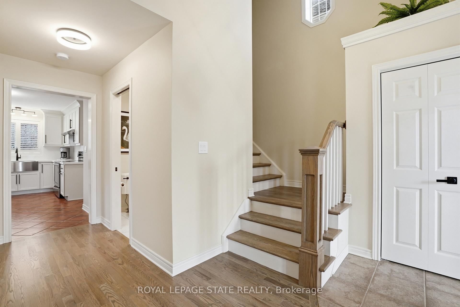 Photo 14 of 56 Mccaffery Crescent, St. Catharines, Rykert/Vansickle — HOMEH