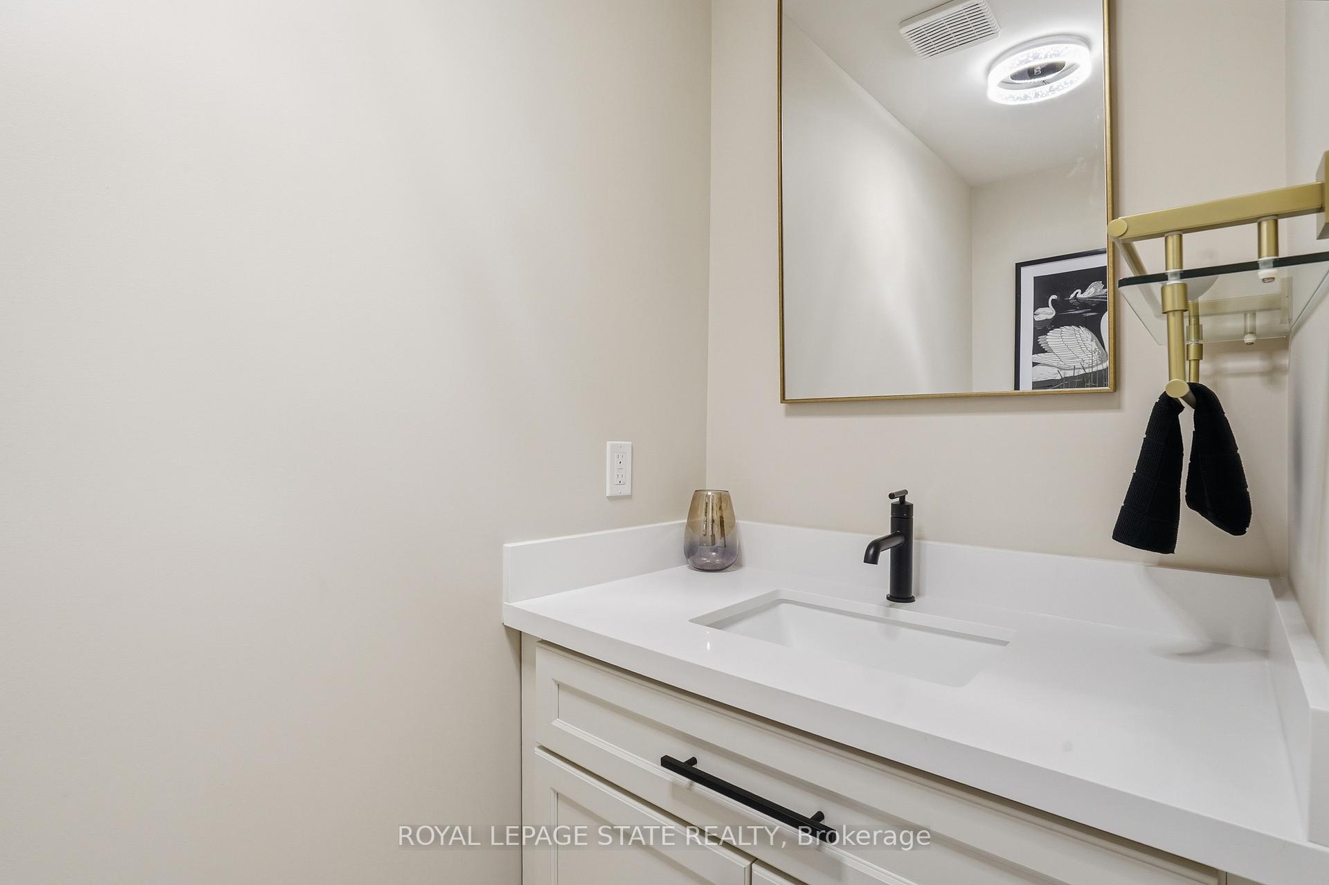 Photo 15 of 56 Mccaffery Crescent, St. Catharines, Rykert/Vansickle — HOMEH