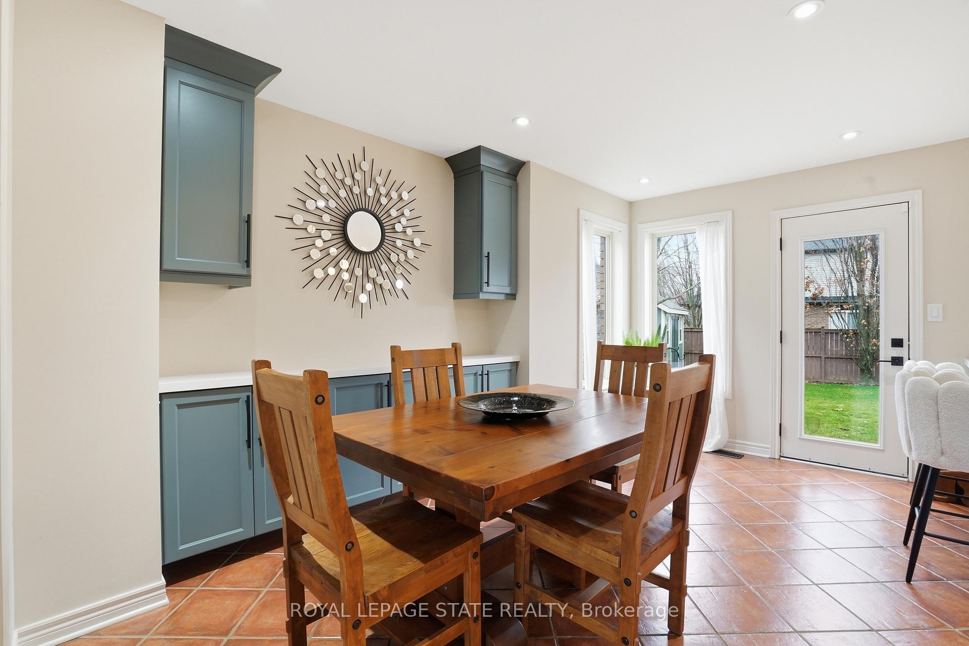 Photo 19 of 56 Mccaffery Crescent, St. Catharines, Rykert/Vansickle — HOMEH