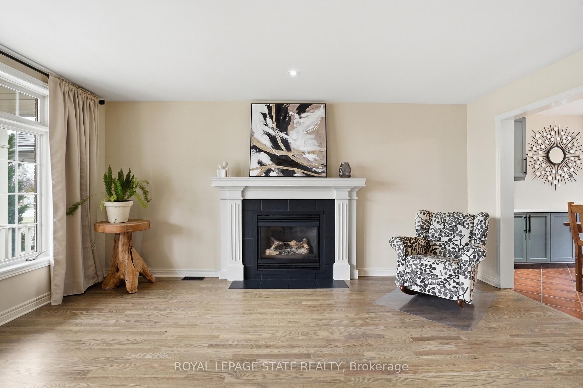 Photo 22 of 56 Mccaffery Crescent, St. Catharines, Rykert/Vansickle — HOMEH