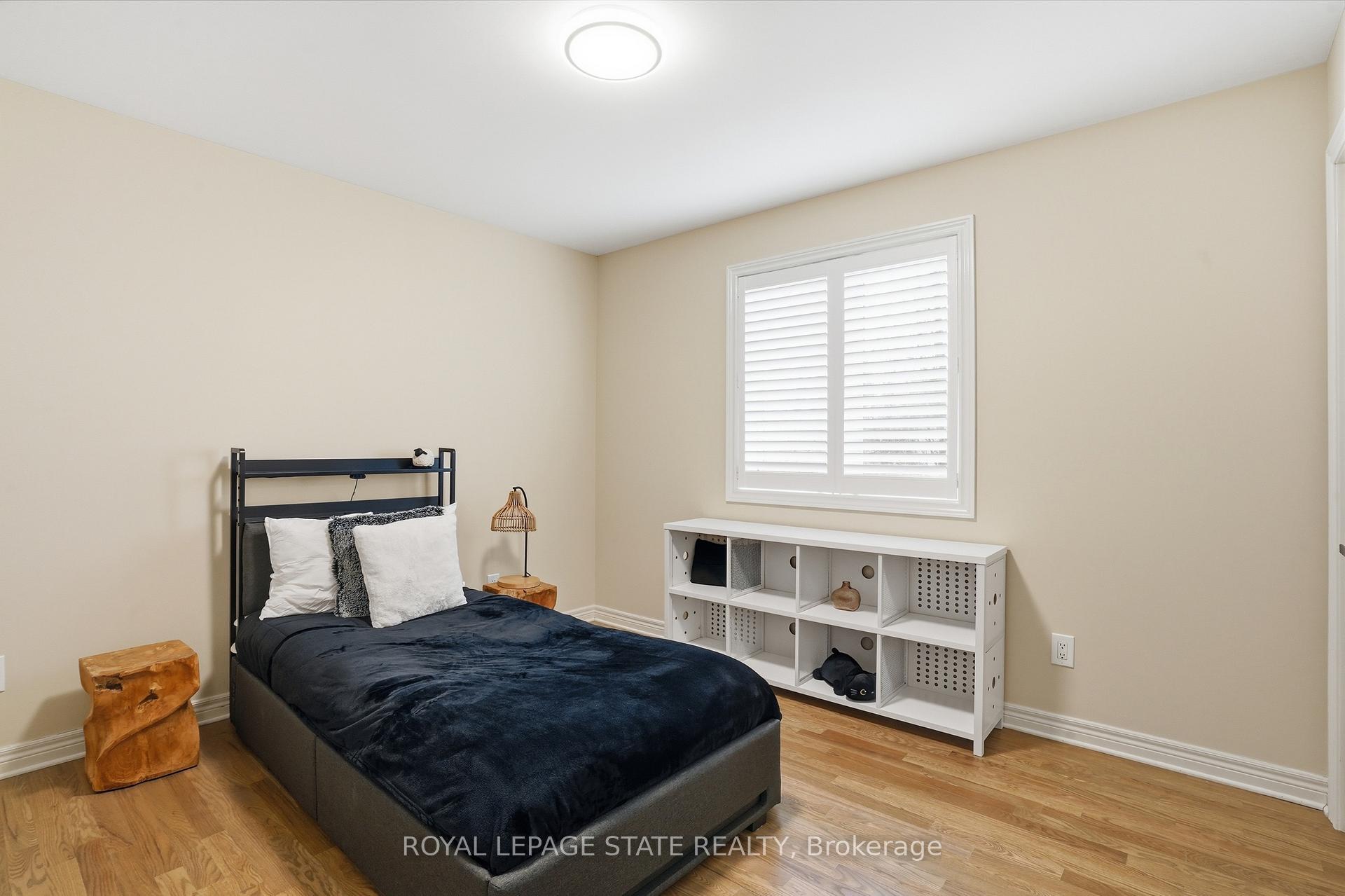 Photo 28 of 56 Mccaffery Crescent, St. Catharines, Rykert/Vansickle — HOMEH