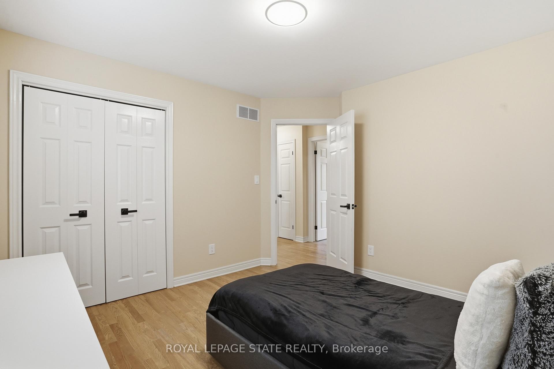Photo 29 of 56 Mccaffery Crescent, St. Catharines, Rykert/Vansickle — HOMEH