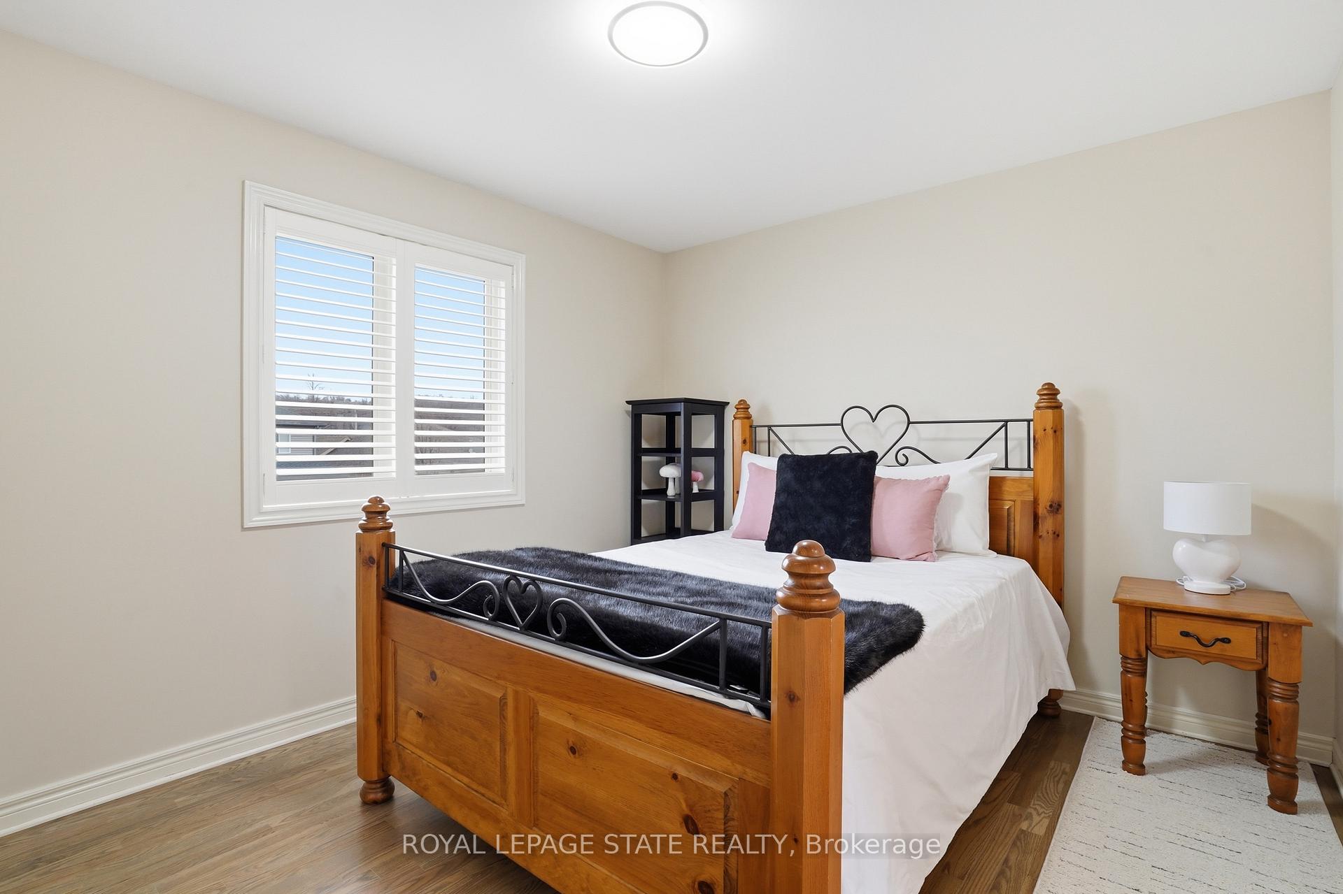 Photo 30 of 56 Mccaffery Crescent, St. Catharines, Rykert/Vansickle — HOMEH