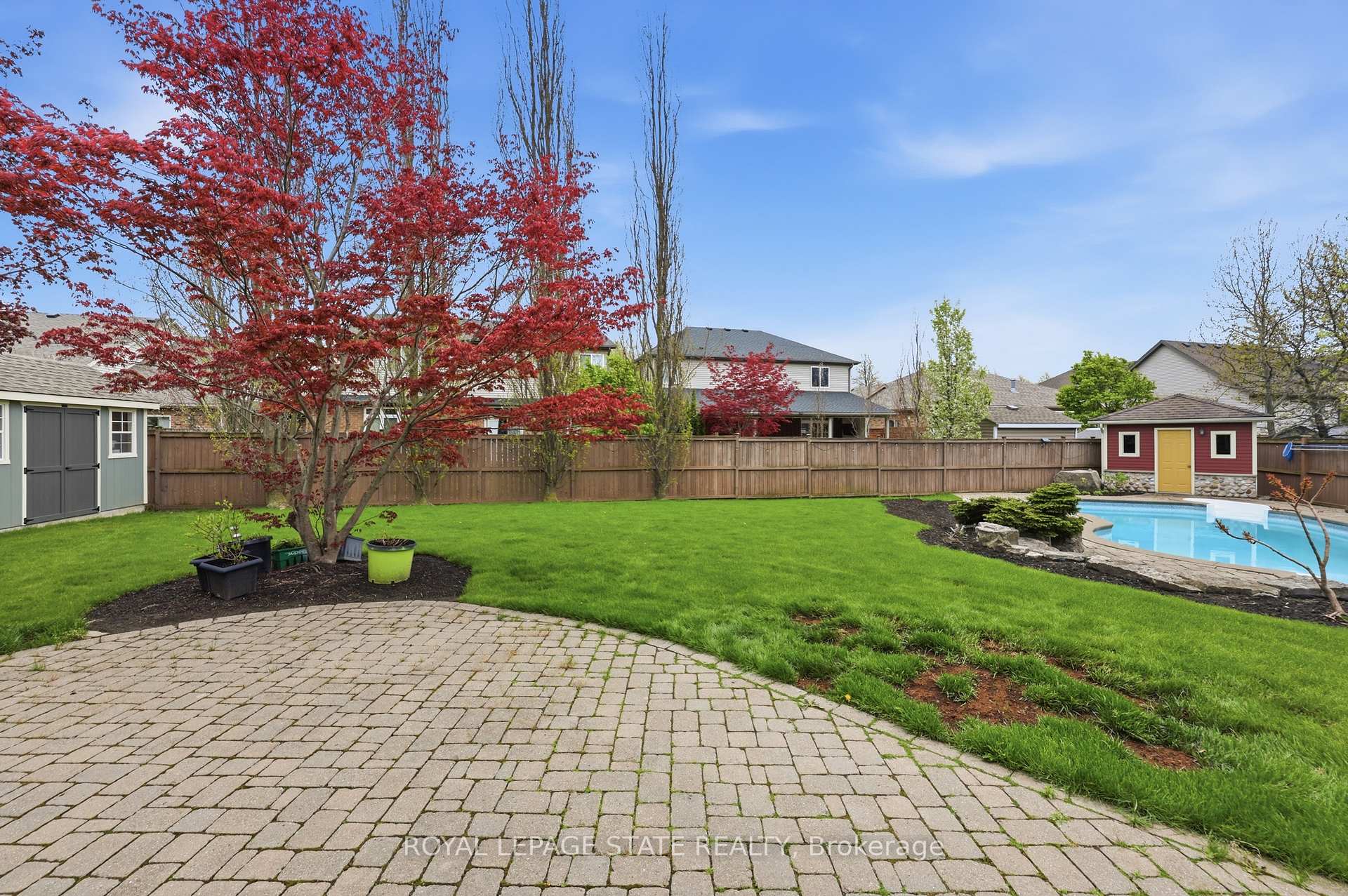 Photo 46 of 56 Mccaffery Crescent, St. Catharines, Rykert/Vansickle — HOMEH