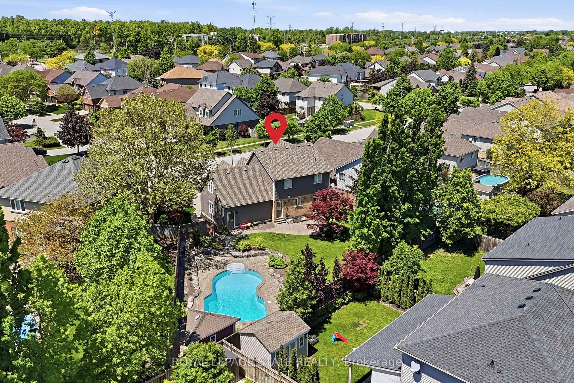 Photo 50 of 56 Mccaffery Crescent, St. Catharines, Rykert/Vansickle — HOMEH