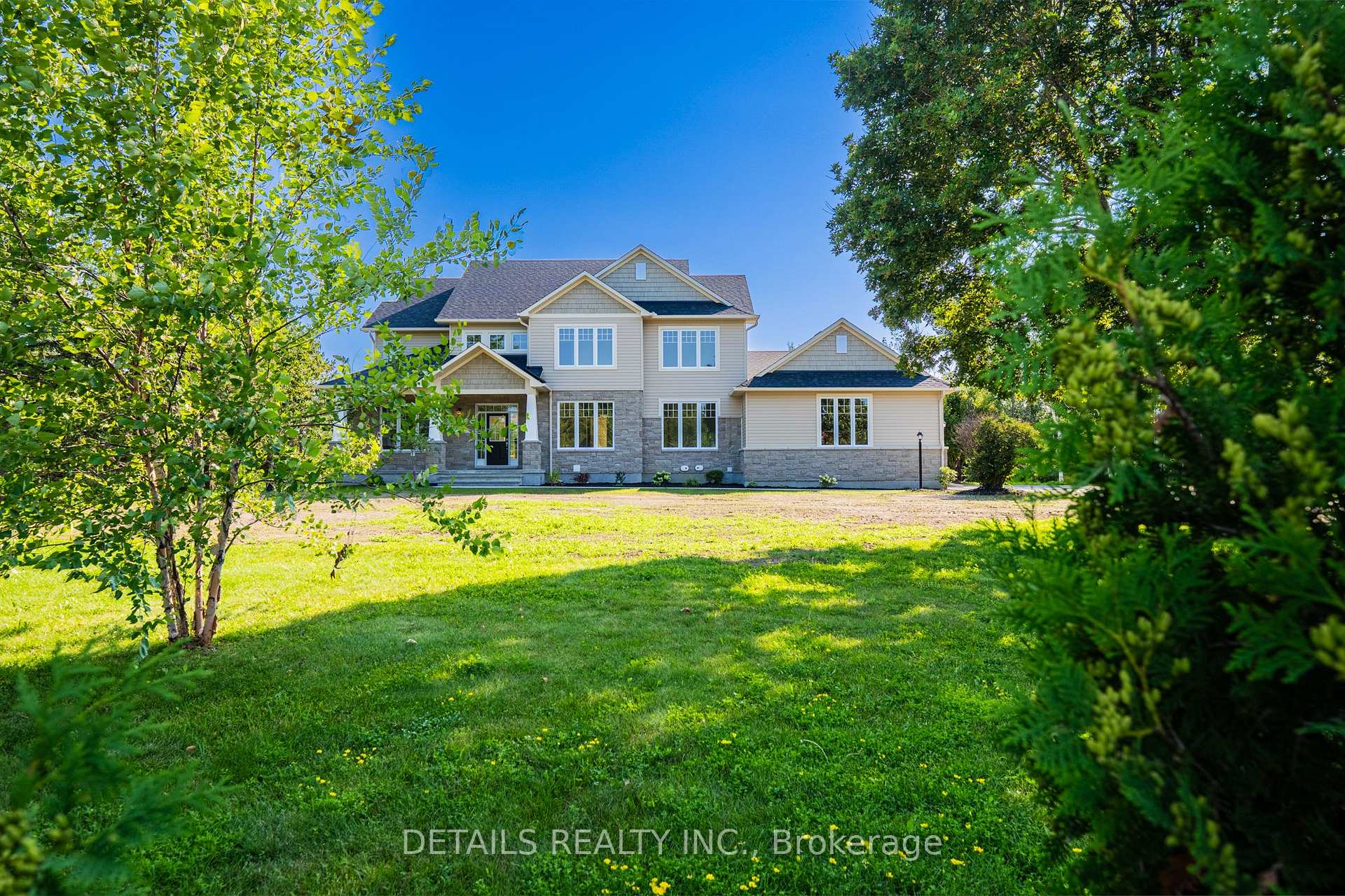 Photo of 28 Ridingview Crescent