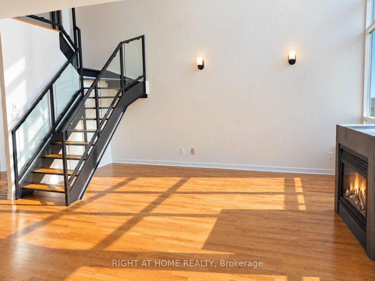Photo 10 of Unit 711, 250 Manitoba Street, Etobicoke, Mimico — HOMEH