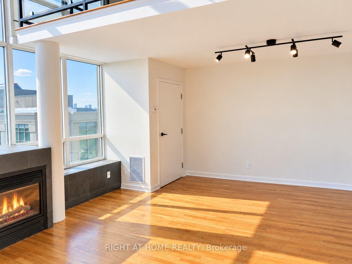 Photo 9 of Unit 711, 250 Manitoba Street, Etobicoke, Mimico — HOMEH