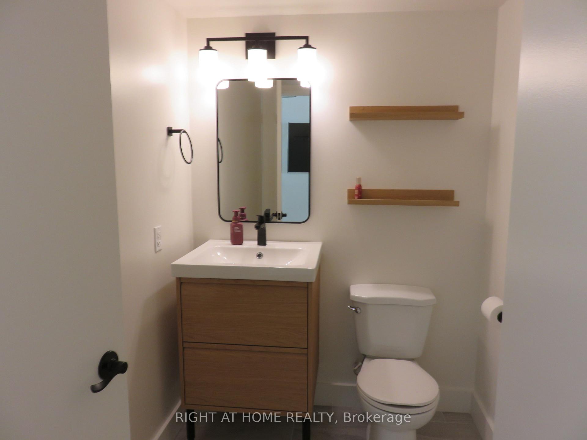 Photo 14 of Unit 711, 250 Manitoba Street, Etobicoke, Mimico — HOMEH