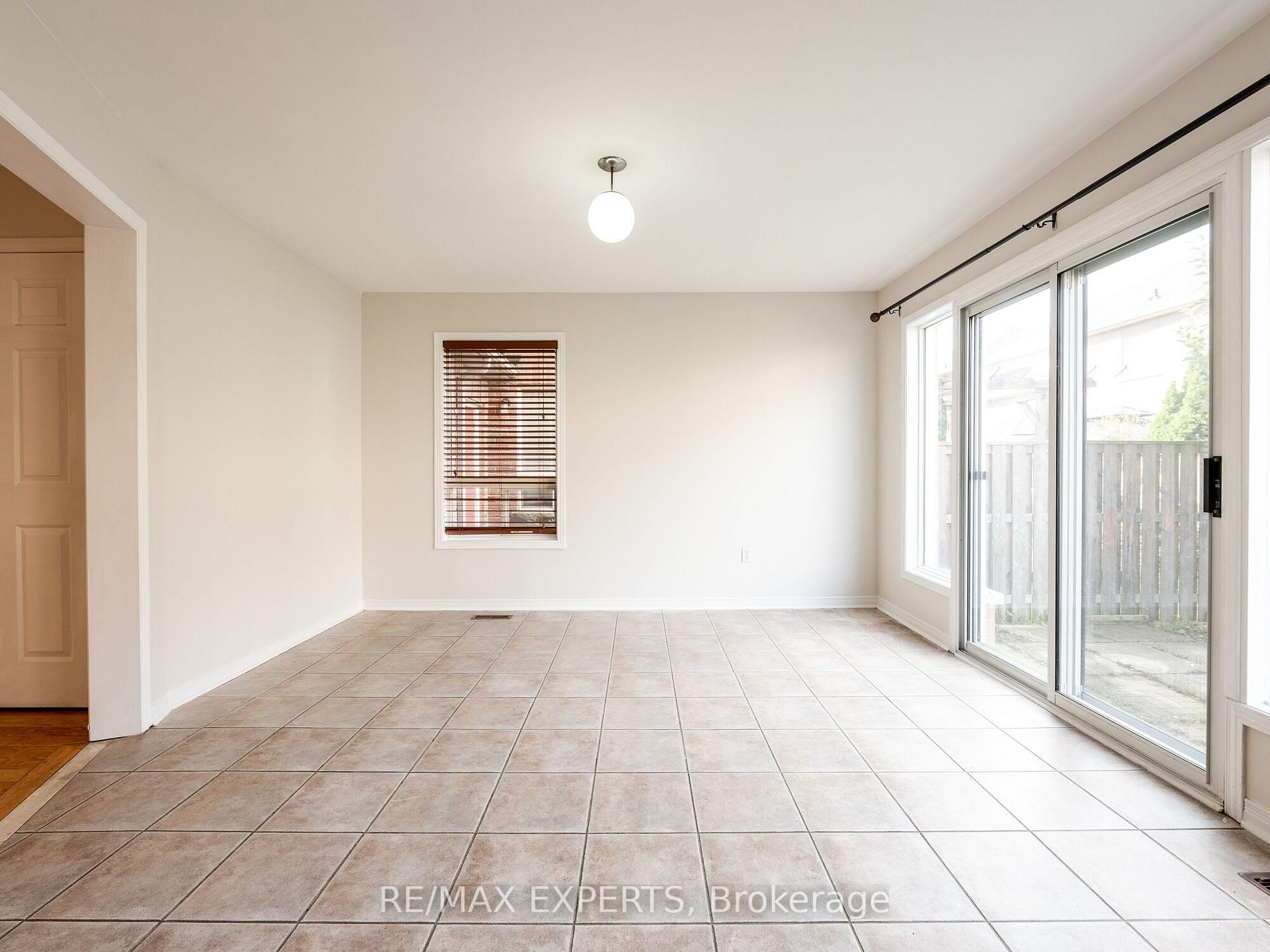 Photo 8 of 48 Dylan Street, Vaughan, Vellore Village — HOMEH