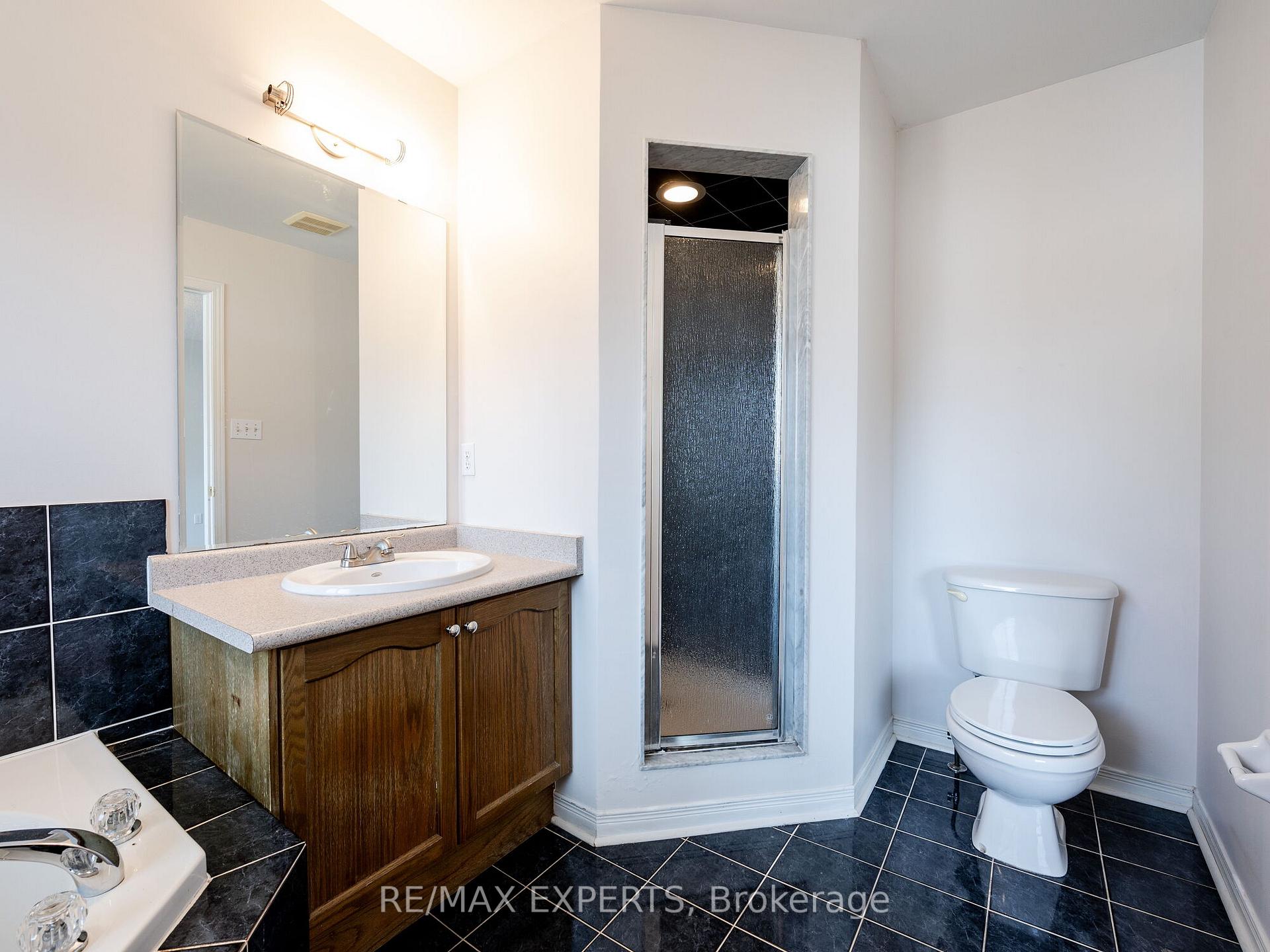 Photo 20 of 48 Dylan Street, Vaughan, Vellore Village — HOMEH