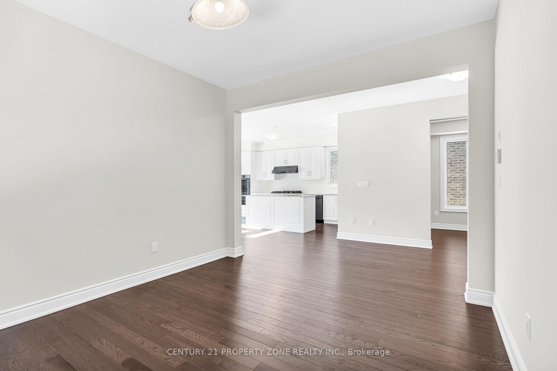 Photo 7 of 33 Gladmary Drive, Brampton, Bram West — HOMEH