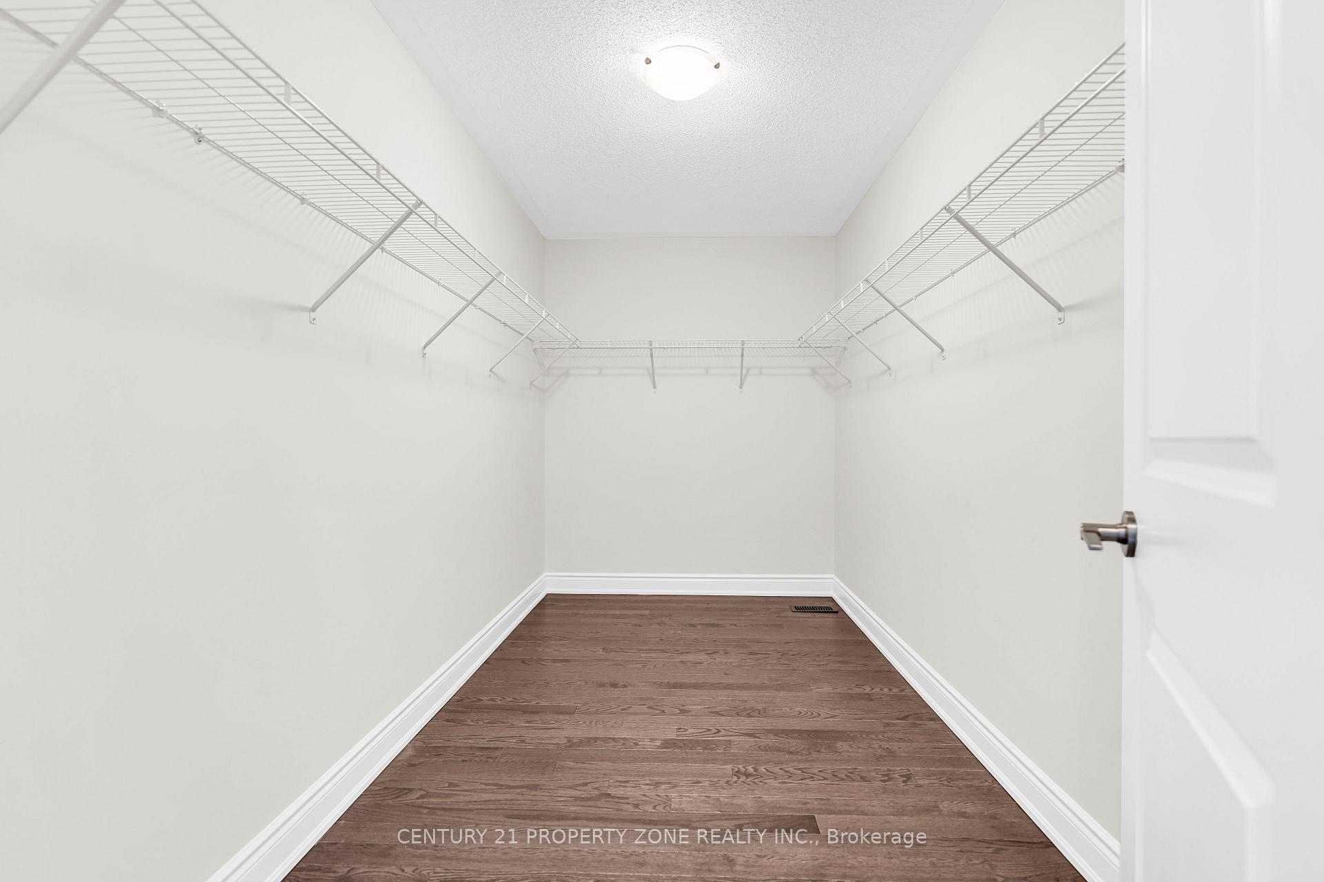 Photo 23 of 33 Gladmary Drive, Brampton, Bram West — HOMEH