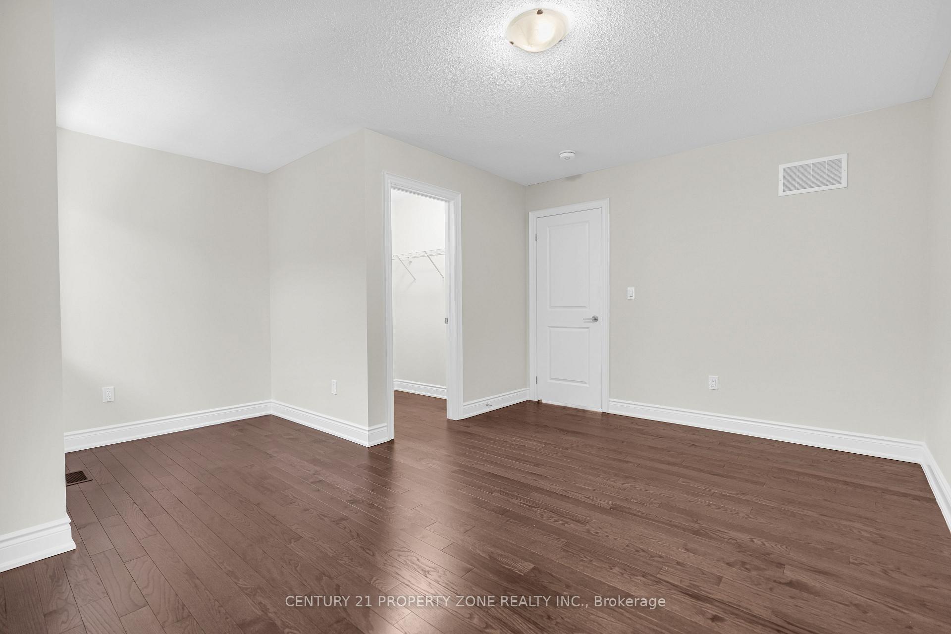 Photo 25 of 33 Gladmary Drive, Brampton, Bram West — HOMEH